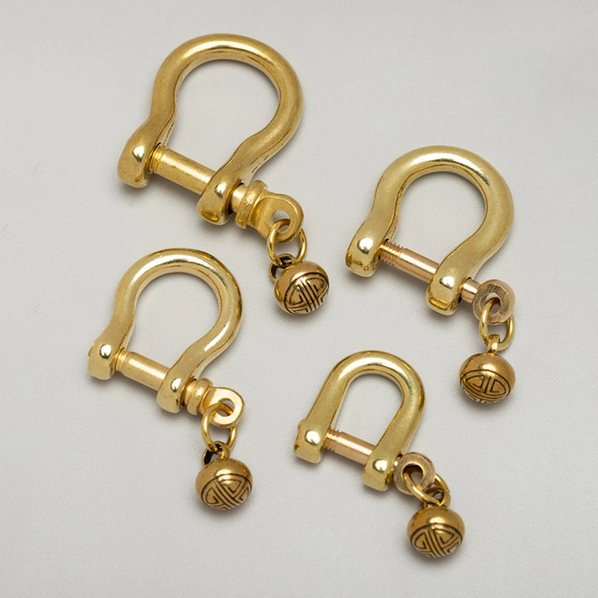 1x Brass Carabiner D Ring Shackle with Silent Bell Fob Clip Buckle Keyring Keychain Hook Parts Car Motorcycle Key Accessories