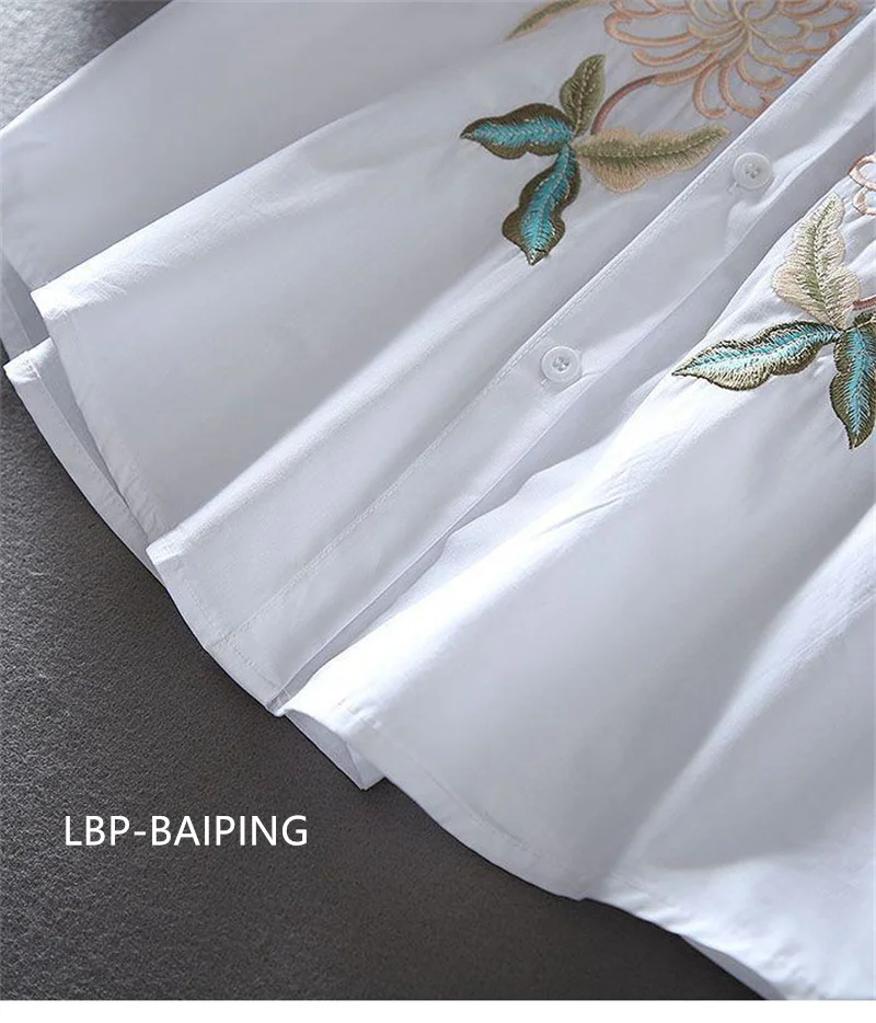 New Embroidered Shirt Women's 2024 Summer Fashion Retro Western Style Design Sense Loose Lantern Sleeve Blouse Lady Tops