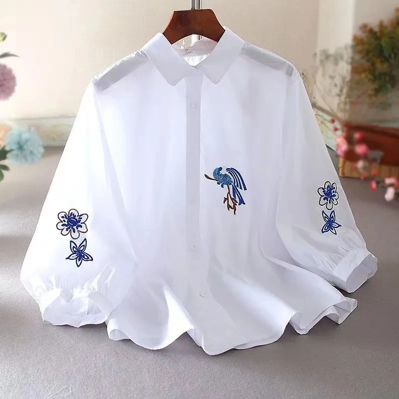 New Embroidered Shirt Women's 2024 Summer Fashion Retro Western Style Design Sense Loose Lantern Sleeve Blouse Lady Tops