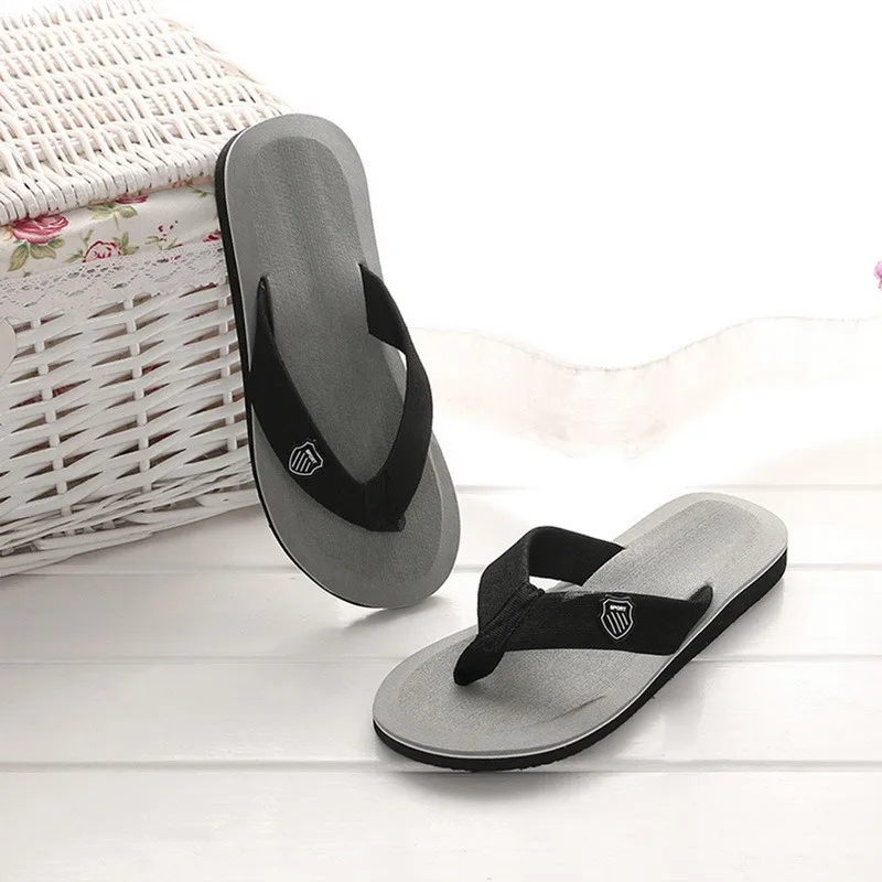 Men's Casual Flip Flops Fashion Beach Shoes Men Summer Non-Slip Flat Slides Mens Slippers Indoor House Shoes Man Male Slipper