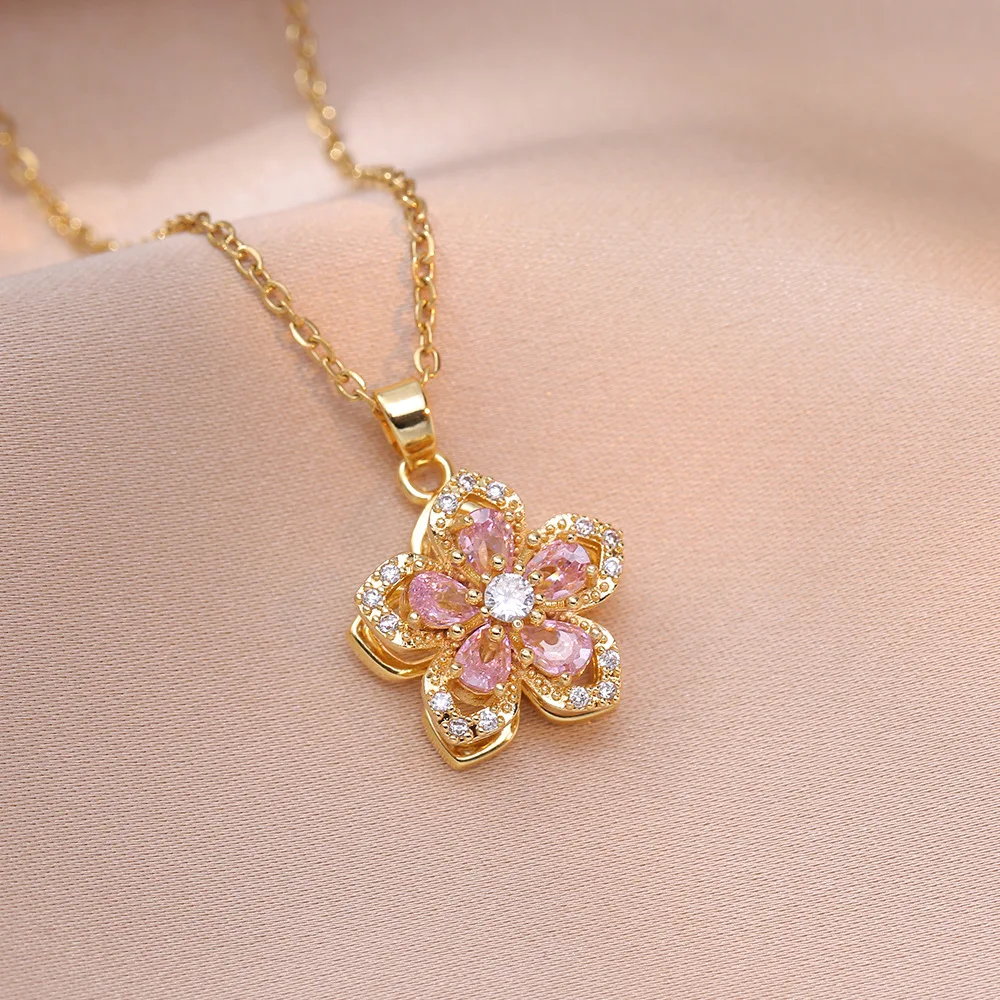 Shiny Zircon Romantic Flower Pendant Necklace For Women Gold Plated Rotatable Flowers Choker Girls Wedding Party Luxury Jewelry