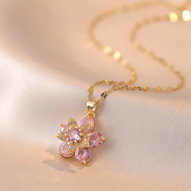 Shiny Zircon Romantic Flower Pendant Necklace For Women Gold Plated Rotatable Flowers Choker Girls Wedding Party Luxury Jewelry
