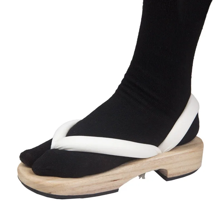 1 Pair Anime Cosplay Shoes Tanjirou Nezuko Zenitsu Giyuu Shinobu Kyoujurou Muichirou Mitsuri Sandals Geta Clogs Flip Flops