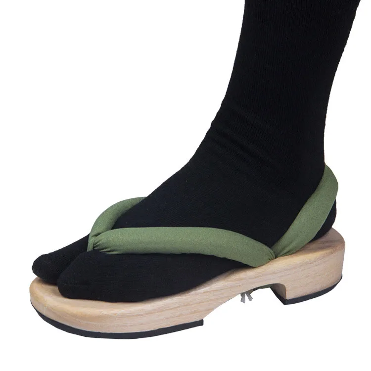 1 Pair Anime Cosplay Shoes Tanjirou Nezuko Zenitsu Giyuu Shinobu Kyoujurou Muichirou Mitsuri Sandals Geta Clogs Flip Flops