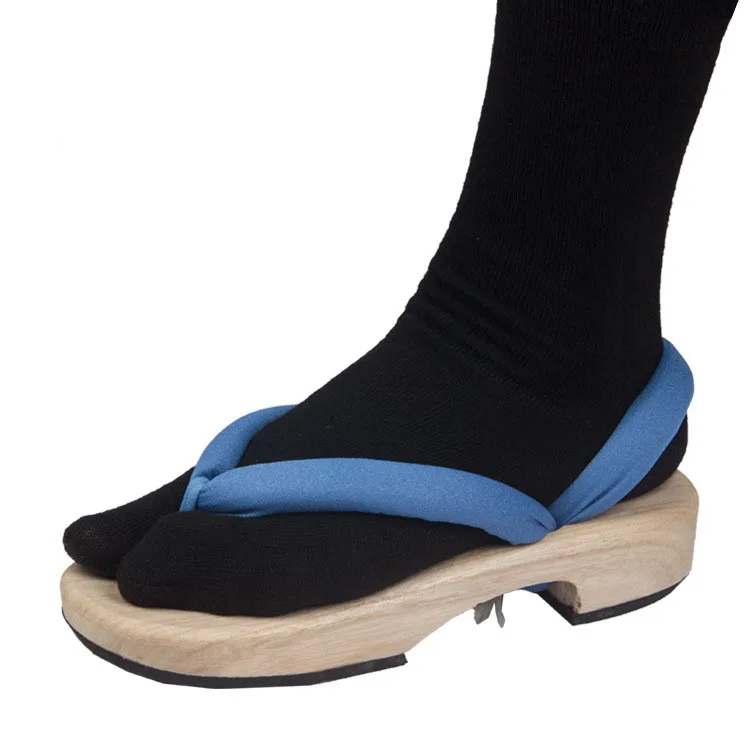 1 Pair Anime Cosplay Shoes Tanjirou Nezuko Zenitsu Giyuu Shinobu Kyoujurou Muichirou Mitsuri Sandals Geta Clogs Flip Flops