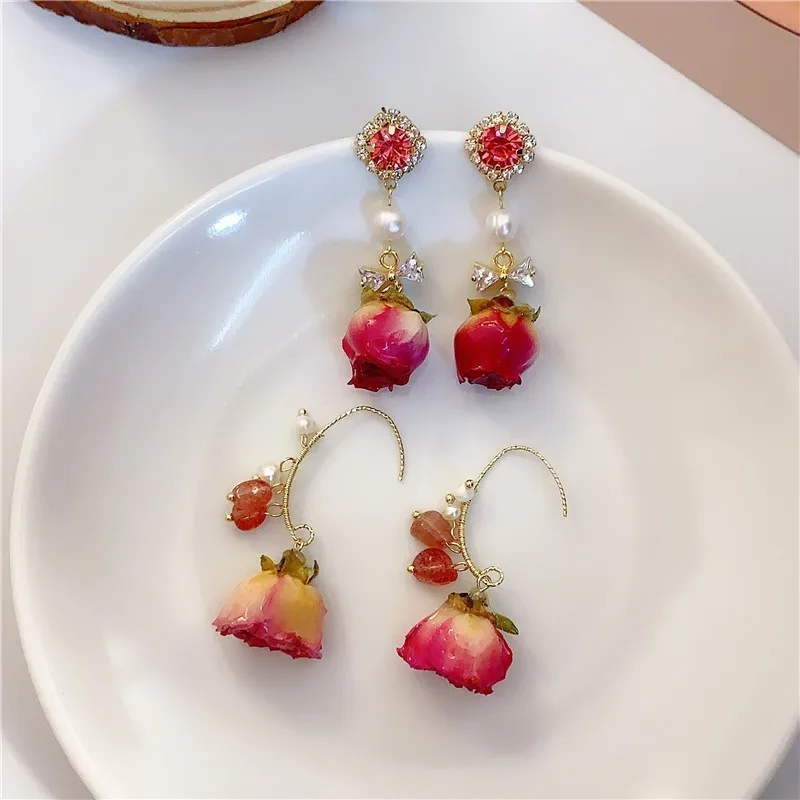 Unique Red Rose Earrings Epoxy Resin Natural Rose Flower Earrings Elegant Immortal Rose Drop Earrings Wholesale Custom Packaging