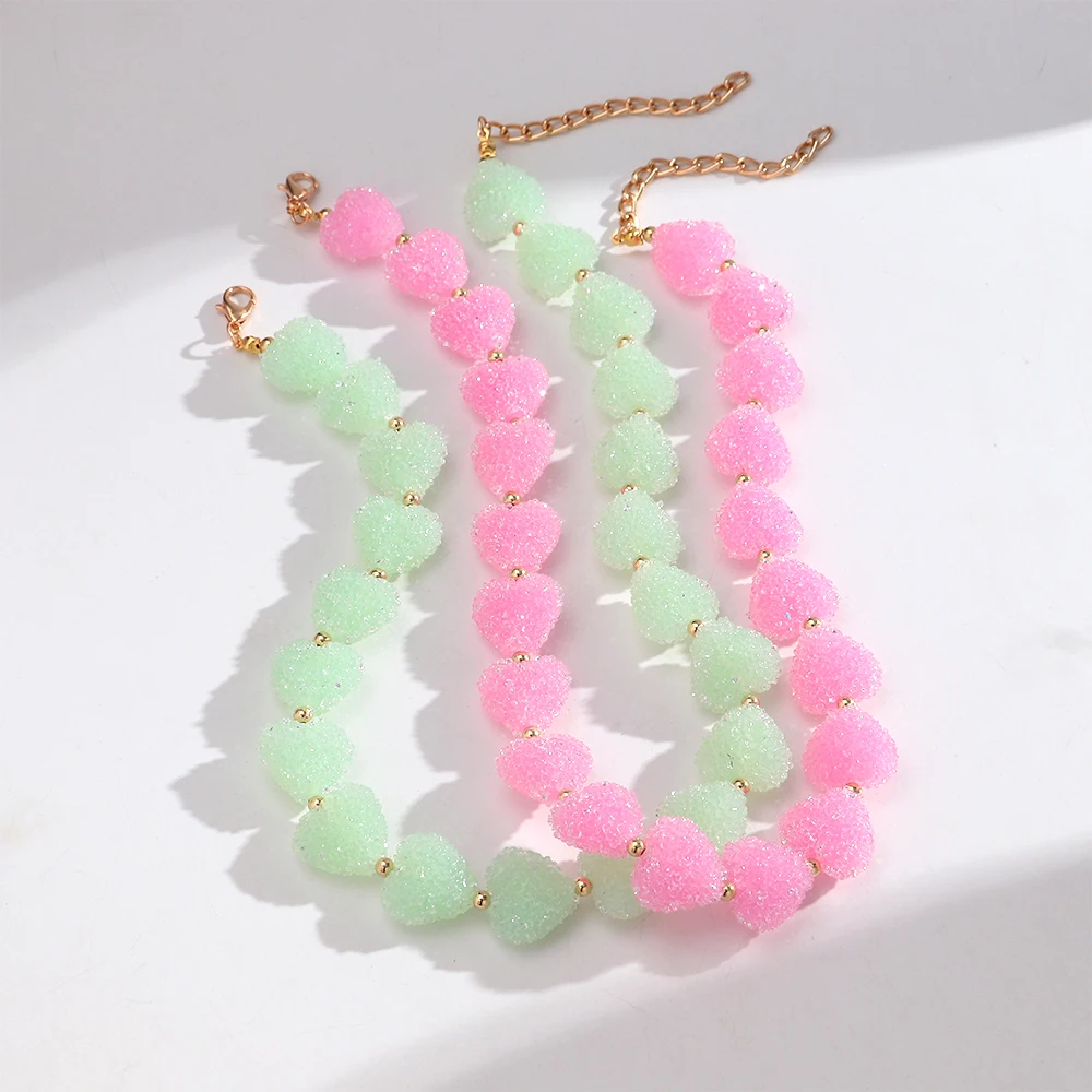 Sweet Candy Colored Resin Love Heart Choker Necklace for Women Cute Geometric Heart Shape Collar Necklace Summer Jewelry Gifts