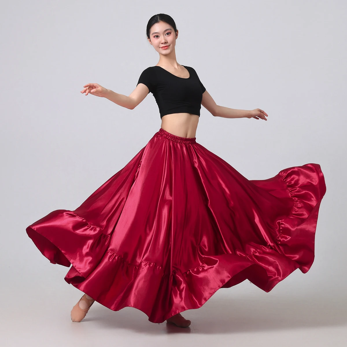 Women's Long Flared Circle Skirt -Satin Flared Full Skirt Boho Vintage A-line Maxi Skirt for Dancing, Party, Daily Wear Skirts