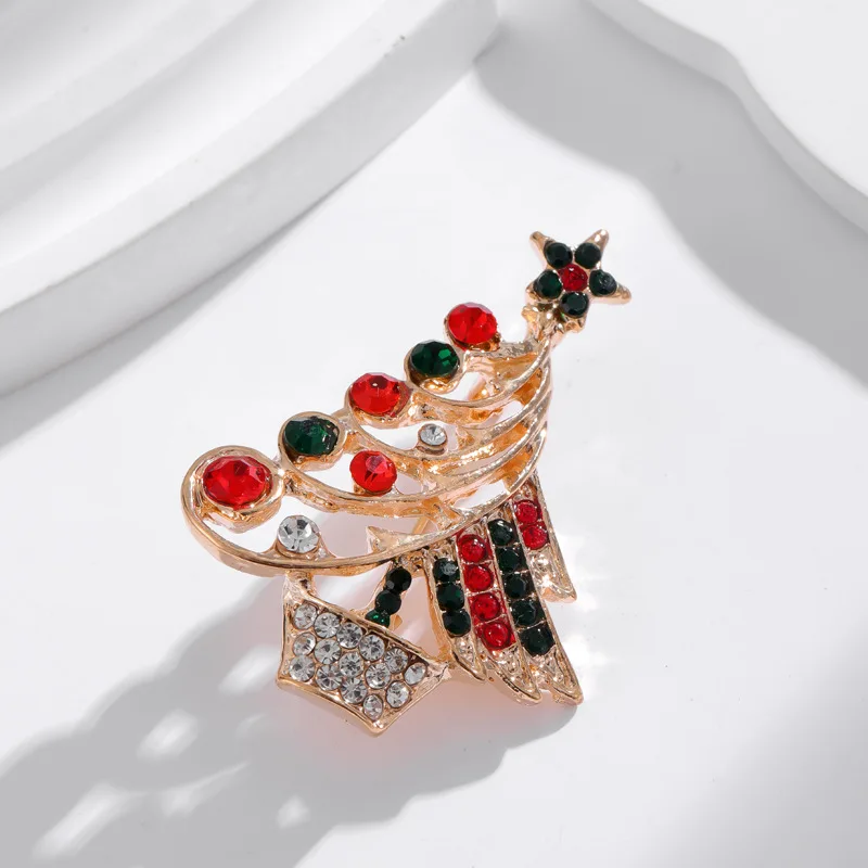 Luxury Rhinestone Christmas Tree Brooches for Women Exquisite Crystal Penguin Elk Snowman Brooch Pins Corsage Christmas Jewelry