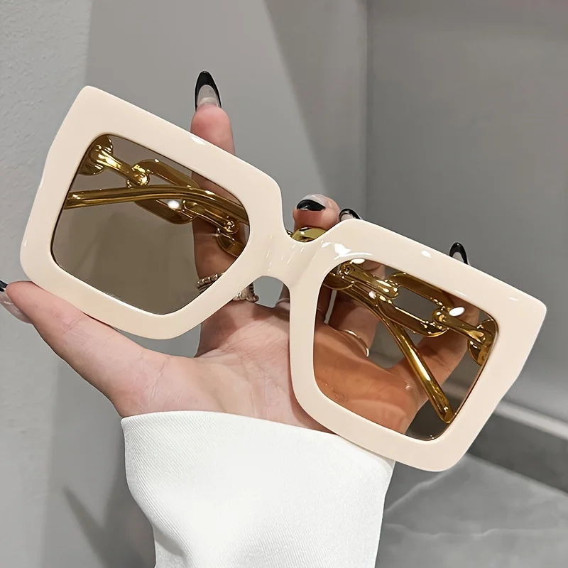 Luxury square fashion glasses for women casual candy color anti glare sun shades for beach party Travel