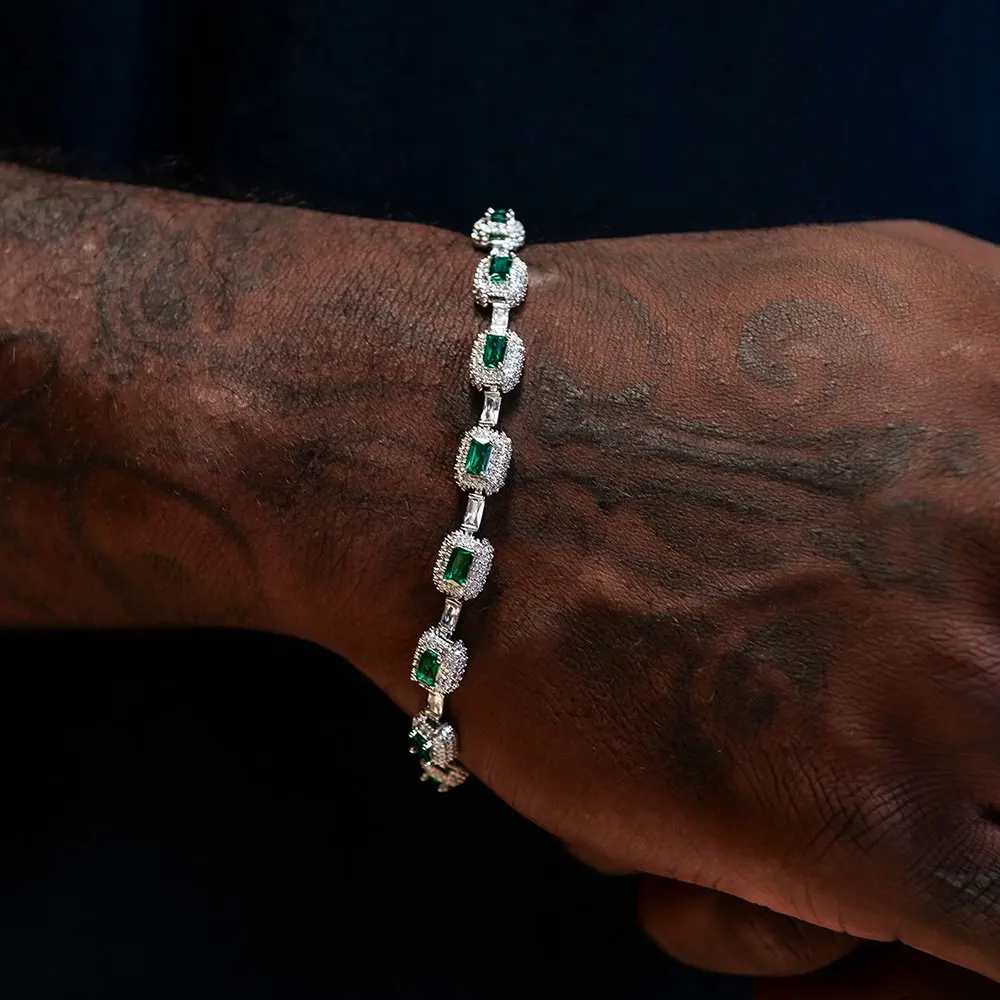 ESKEEM Fashion Jewelry Iced Emerald Cushion Cut Diamond Bracelet White Gold Inlaid Green Baguette Zircon Women's Bracelet ﻿