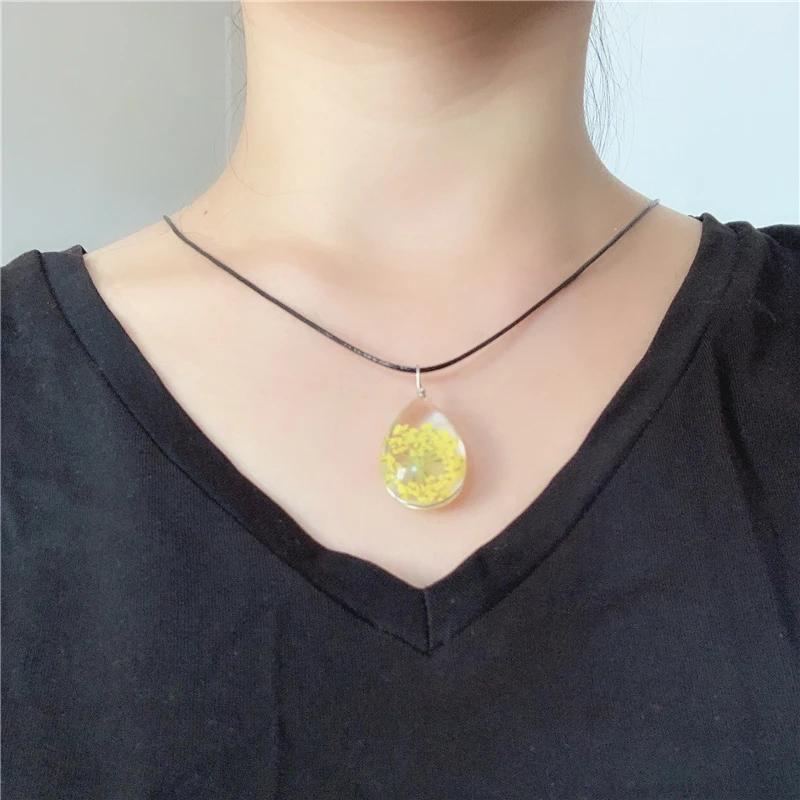 Natural Dandelion Ellipse Clover Crystal NecklaceHandmade Dried Flowers Pendant Permanent Preservation Chains Jewelry Gor Women