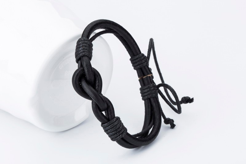 TYO Wholesale Bracelets New Fashion Charm Leather Bangle Men's Bracelets Popular Boys DIY Bandage Strand Handmade Weave Bracelet
