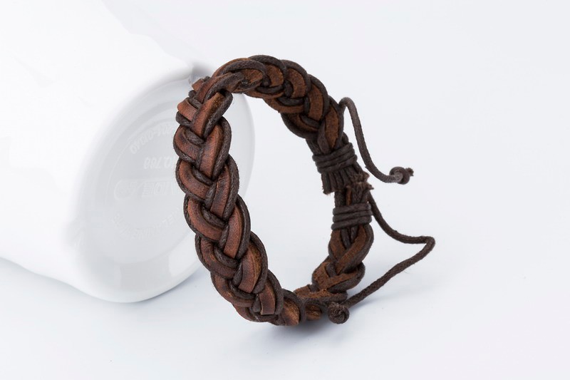 TYO Wholesale Bracelets New Fashion Charm Leather Bangle Men's Bracelets Popular Boys DIY Bandage Strand Handmade Weave Bracelet