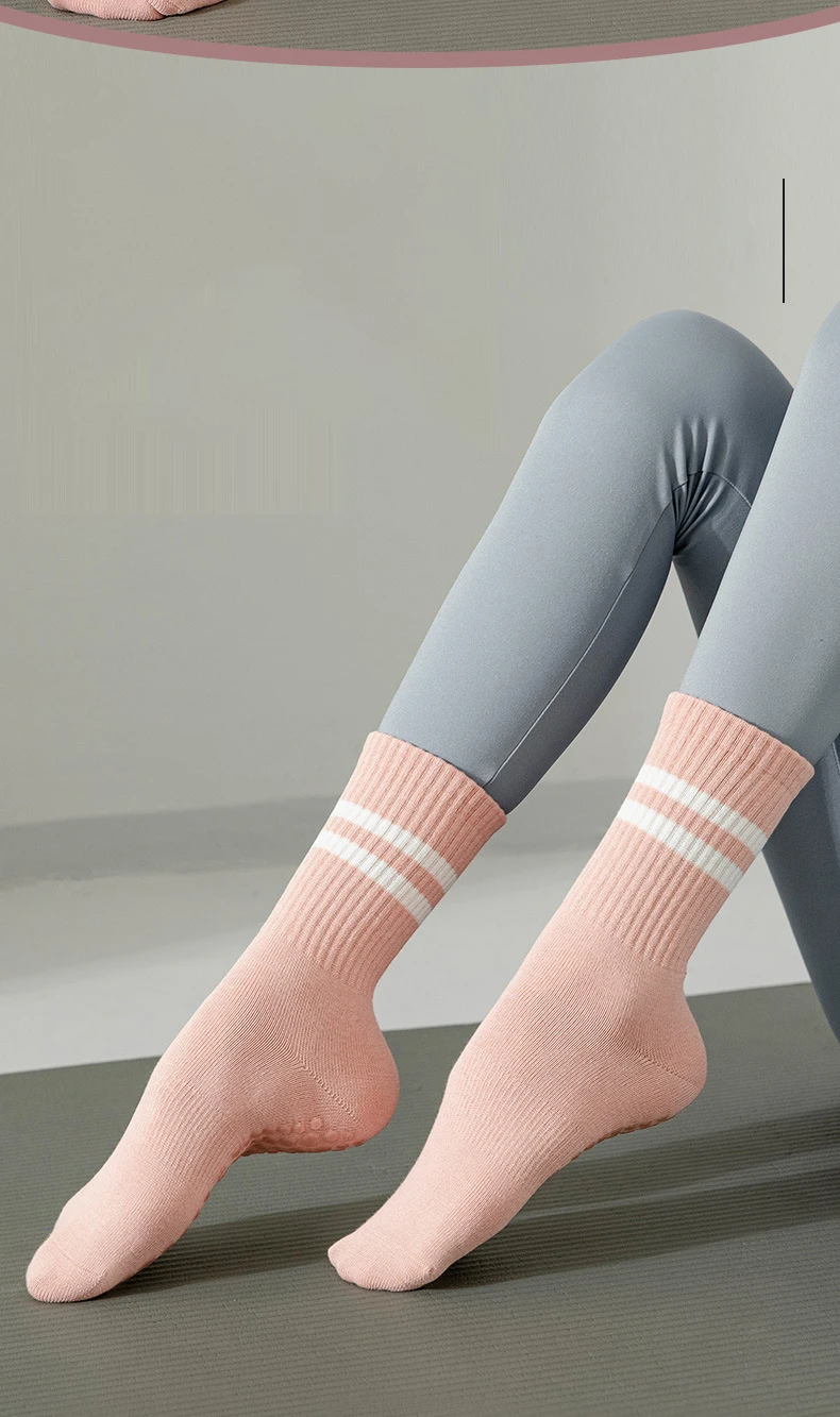 4 Pairs Women Anti-skid Yoga Socks Grips Cotton Mid-tube Bottom Breathable Fitness Dance Barre Workout Pilates Socks Striped Gym