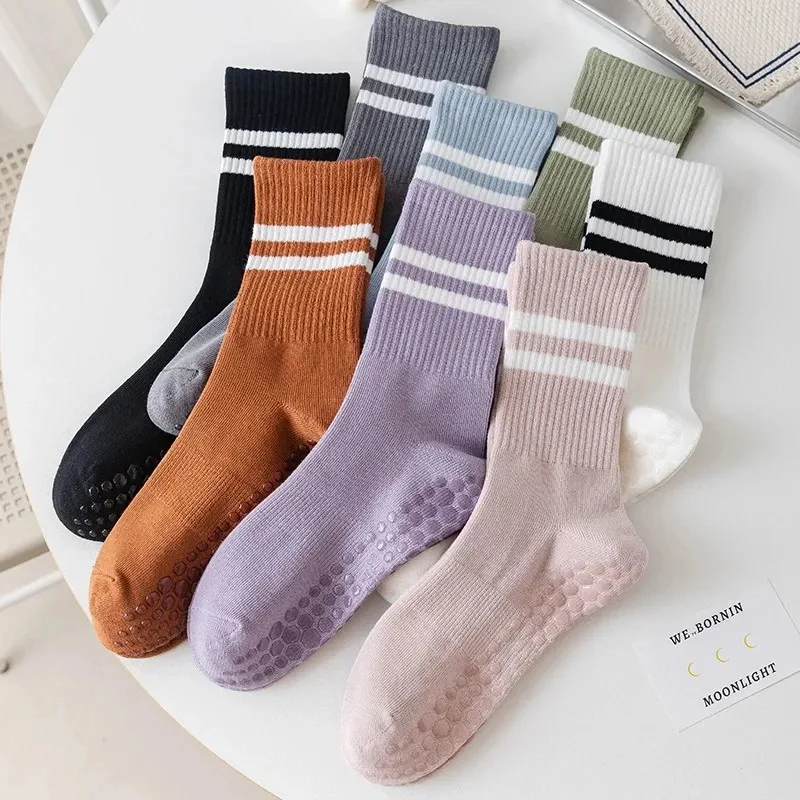 4 Pairs Women Anti-skid Yoga Socks Grips Cotton Mid-tube Bottom Breathable Fitness Dance Barre Workout Pilates Socks Striped Gym