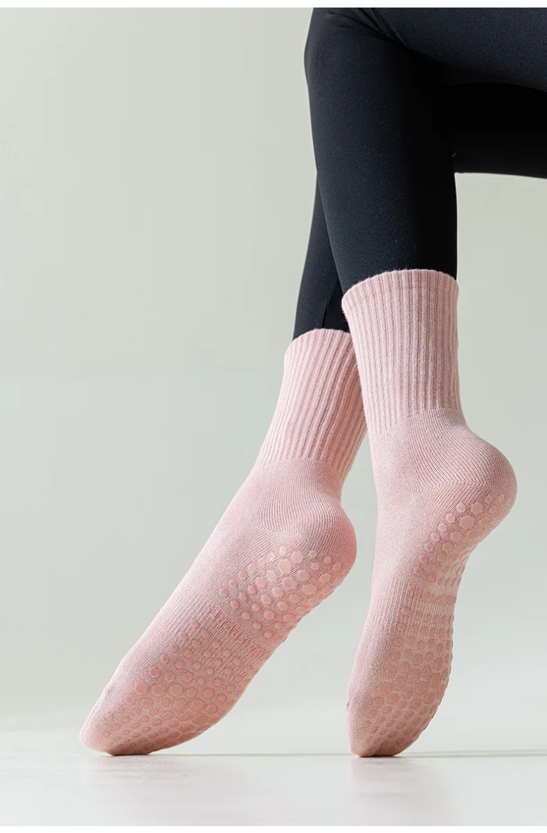 4 Pairs 100% Cotton Yoga Socks for Women Mid Calf Solid Color Non-Slip Pilates Sock Winter Fitness Gym Floor Silicone Grip Socks