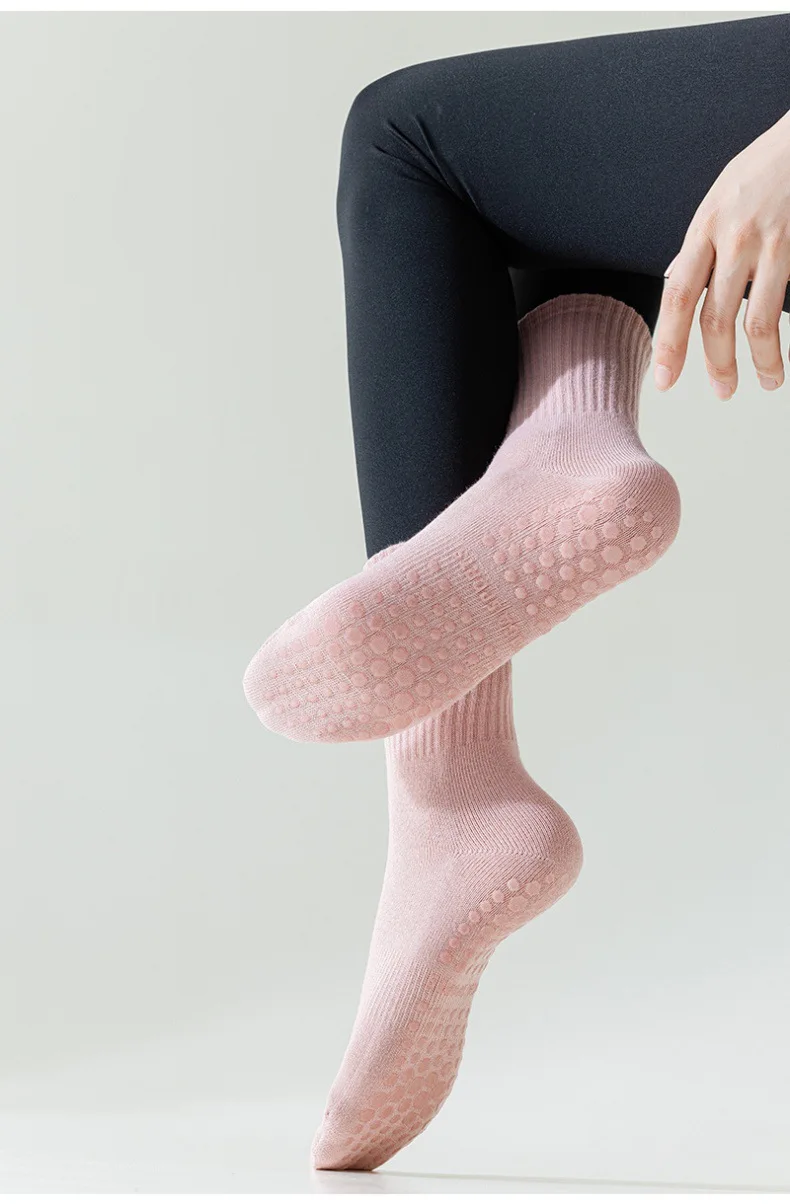 4 Pairs 100% Cotton Yoga Socks for Women Mid Calf Solid Color Non-Slip Pilates Sock Winter Fitness Gym Floor Silicone Grip Socks