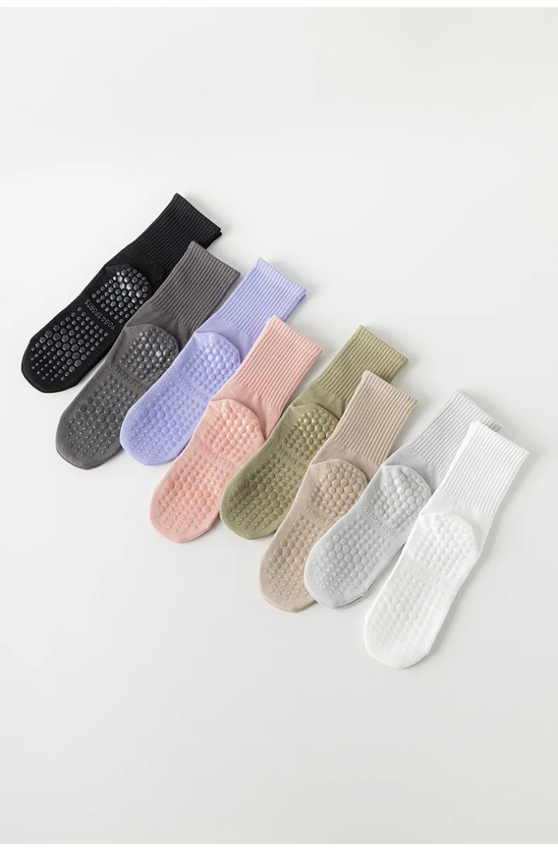 4 Pairs 100% Cotton Yoga Socks for Women Mid Calf Solid Color Non-Slip Pilates Sock Winter Fitness Gym Floor Silicone Grip Socks