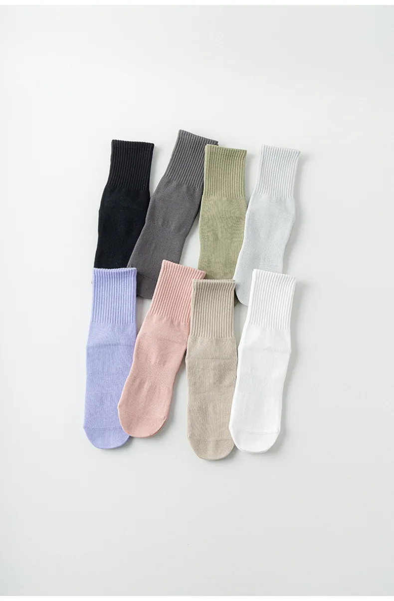 4 Pairs 100% Cotton Yoga Socks for Women Mid Calf Solid Color Non-Slip Pilates Sock Winter Fitness Gym Floor Silicone Grip Socks