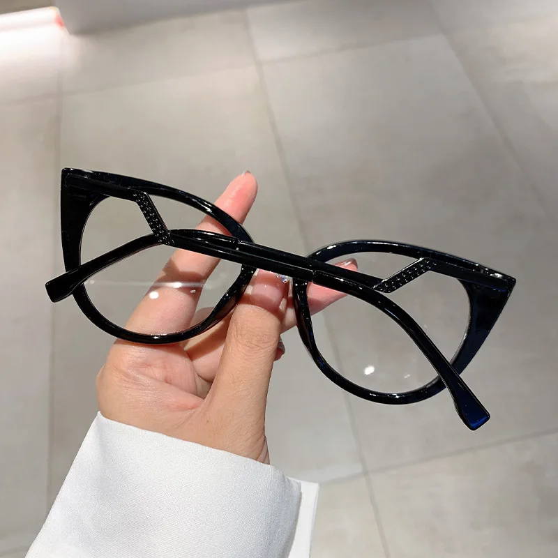 Stylish Vintage Round Women Eyeglasses Vintage Anti Blue Light Cat Eye Spectacle Eye Glasses Frame Trend Optical Eyewear
