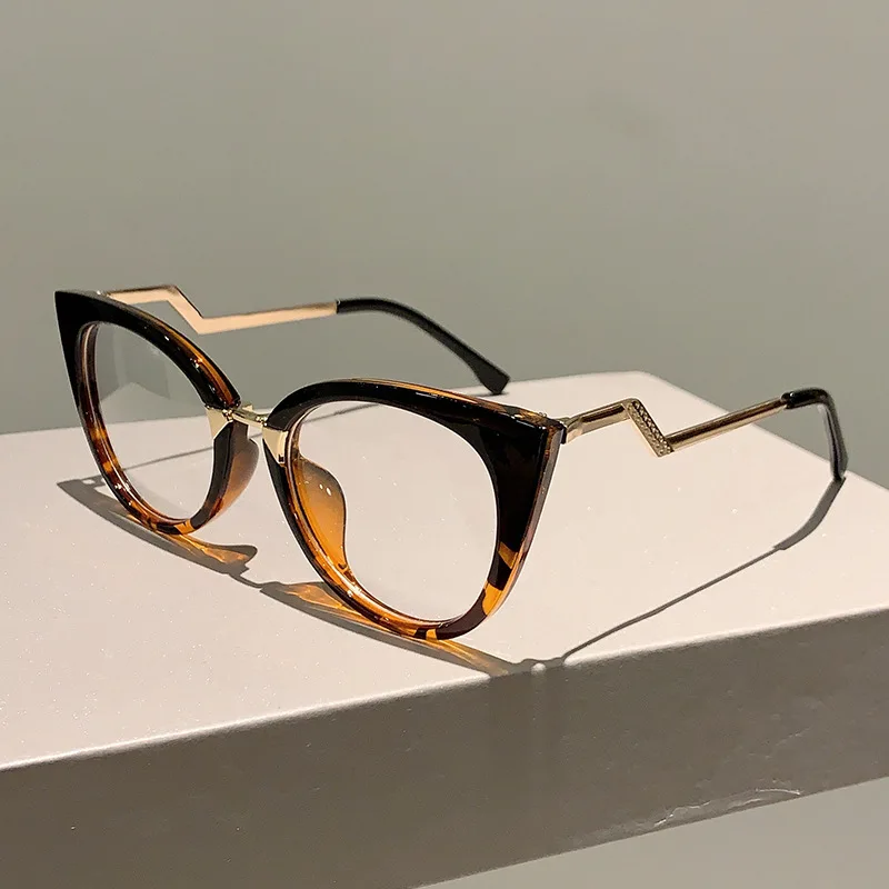 Stylish Vintage Round Women Eyeglasses Vintage Anti Blue Light Cat Eye Spectacle Eye Glasses Frame Trend Optical Eyewear
