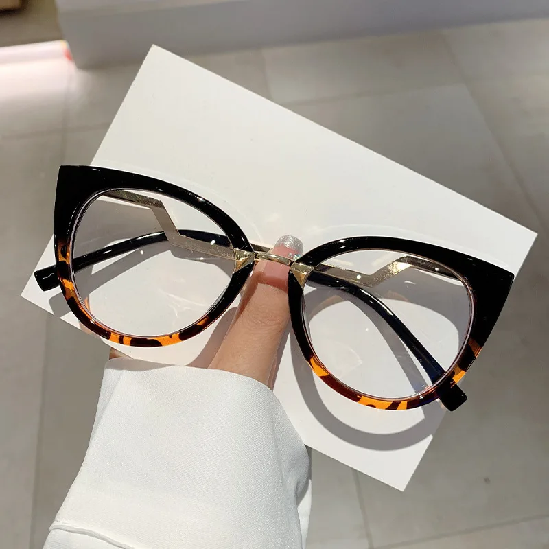 Stylish Vintage Round Women Eyeglasses Vintage Anti Blue Light Cat Eye Spectacle Eye Glasses Frame Trend Optical Eyewear