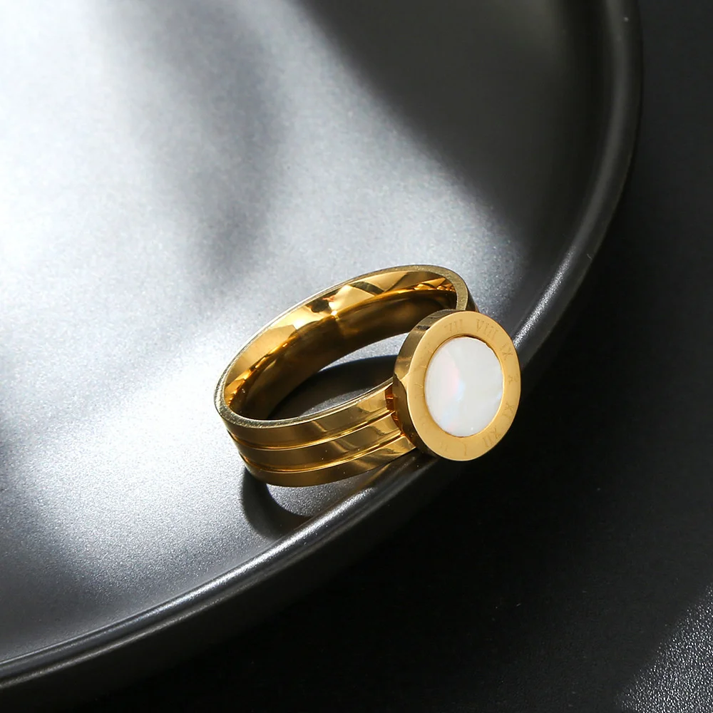 Retro Gold Color Stainless Steel Ring For Women Round Black Acrylic Roman Numerals Men Ring Trendy Jewelry Fashion Accessories
