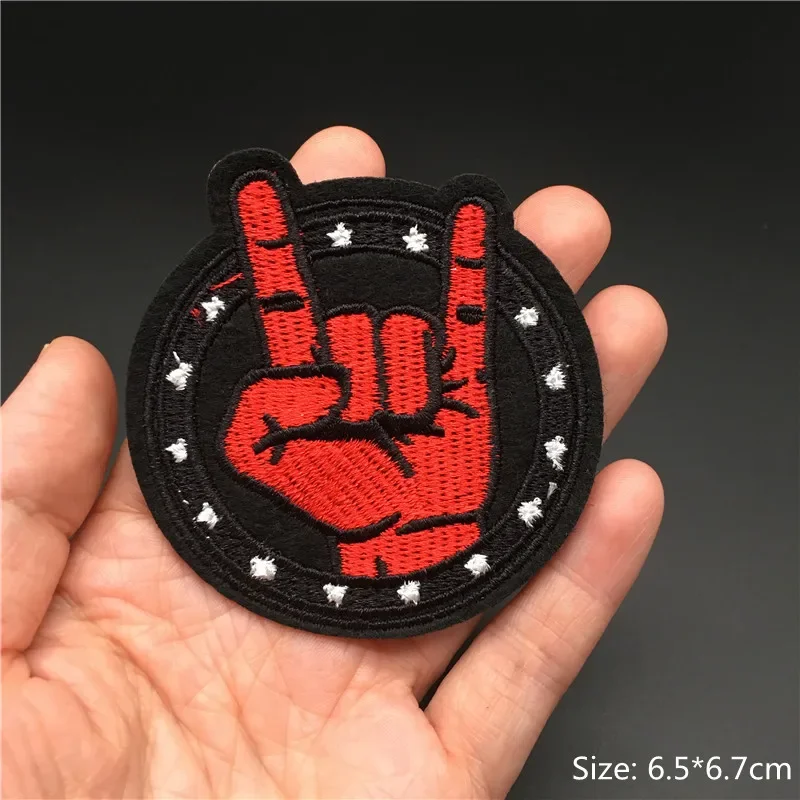 Band Rock Clothes Badges Iron On Patches Appliques Embroidered Music Punk Stripes for Clothes Jacket Jeans Diy Decoration