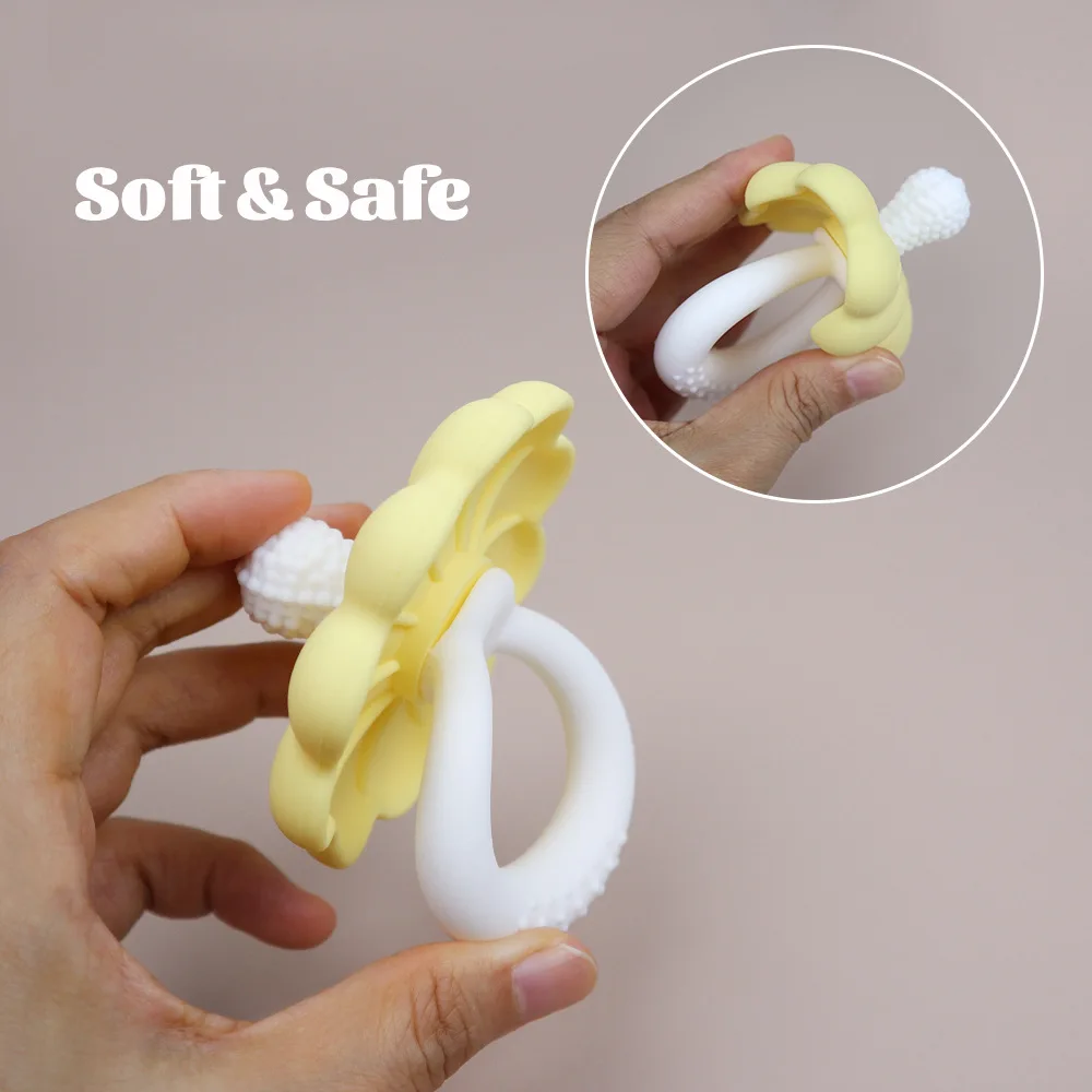 2026 Hot Sale Baby Flower Shape Teether Silicone Pacifier Teether Big Size Baby BPA Free Teether Toy