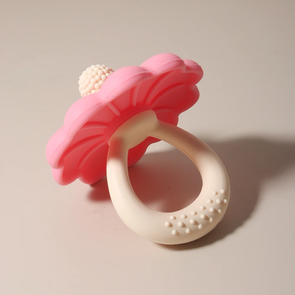 2026 Hot Sale Baby Flower Shape Teether Silicone Pacifier Teether Big Size Baby BPA Free Teether Toy