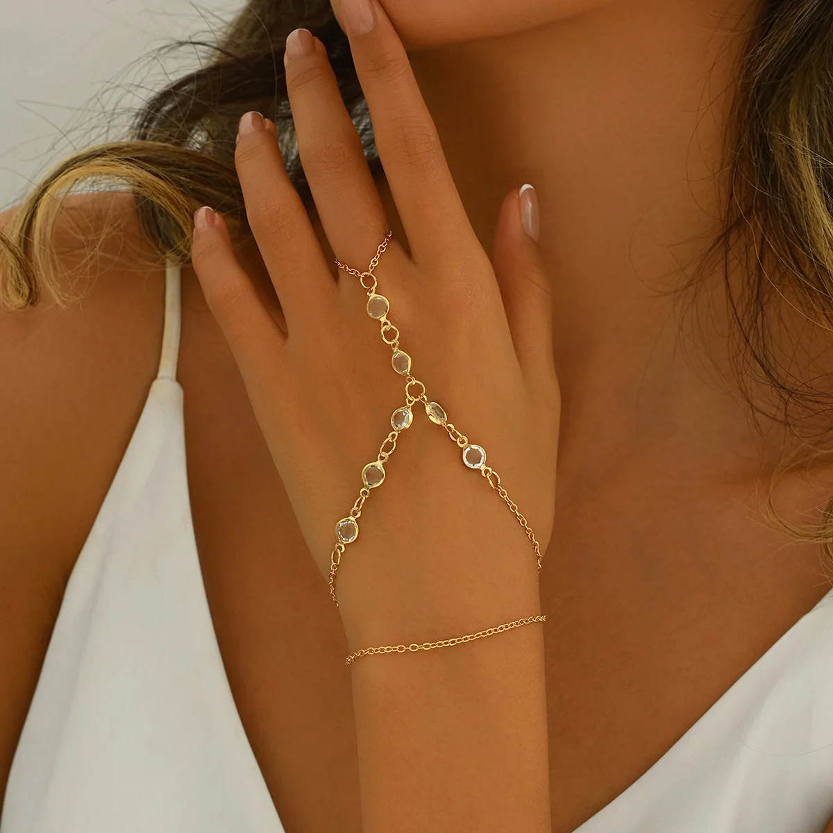 Fashion Multilayer Rhinestone Beaded Bracelet Ring for Women Light Luxury Metal Finger Chain Party Jewelry Accessories Gifts
