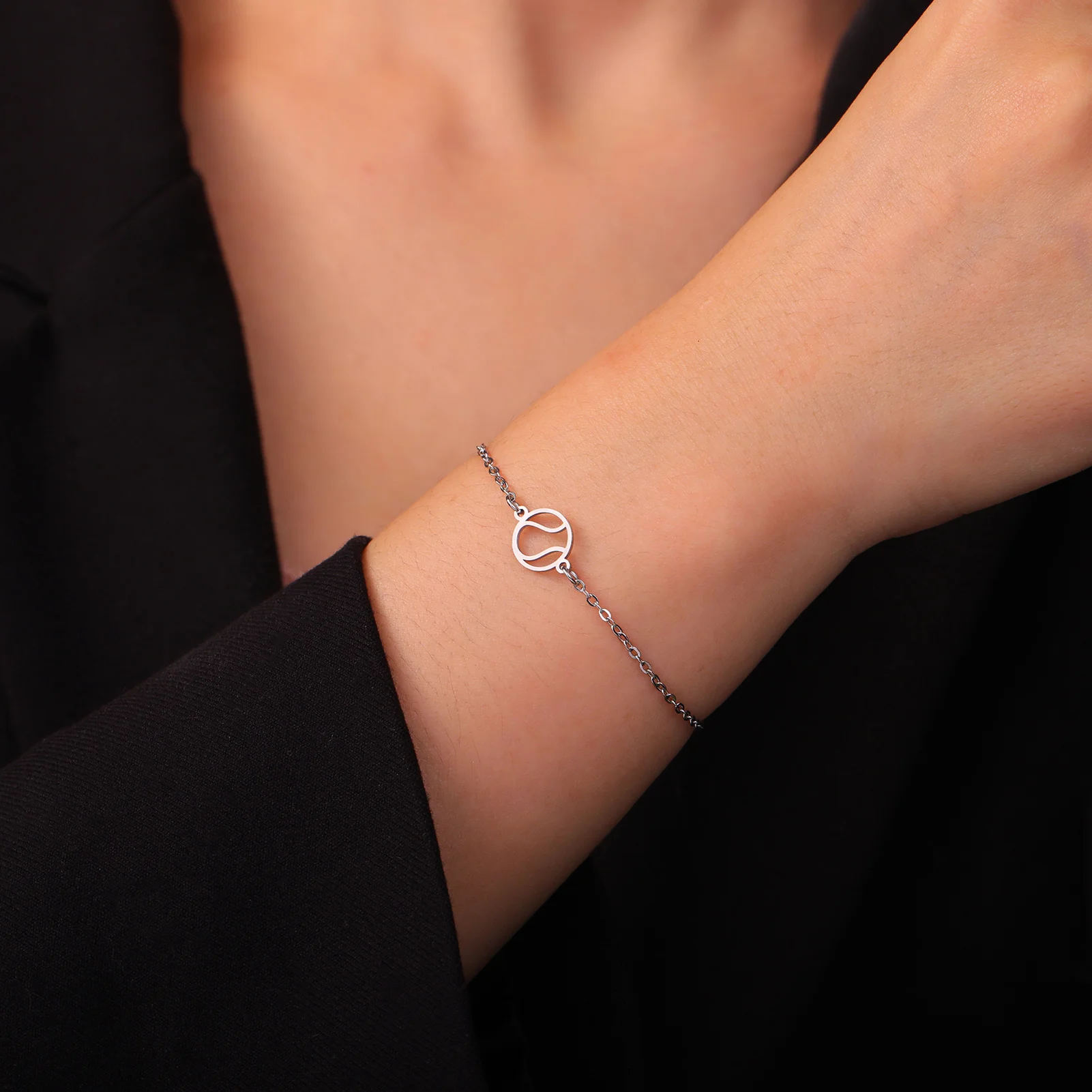 Skyrim Tennis Racket and Ball Charm Bracelet Stainless Steel Red Rope Hand Bracelets for Women Fashion Sport Jewelry Gift