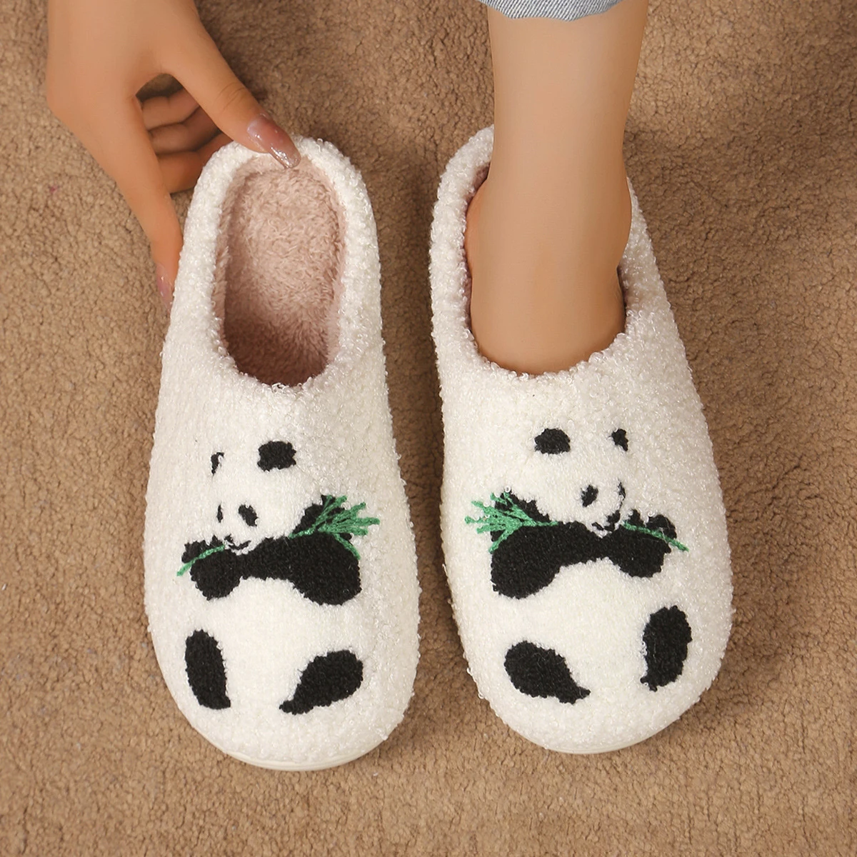 Winter Indoor Panda Women Slippers Ladies Cute Animals Plush Warm Furry Shoes Couple Home Bedroom Fuzzy Slipers Bear Men Sliders