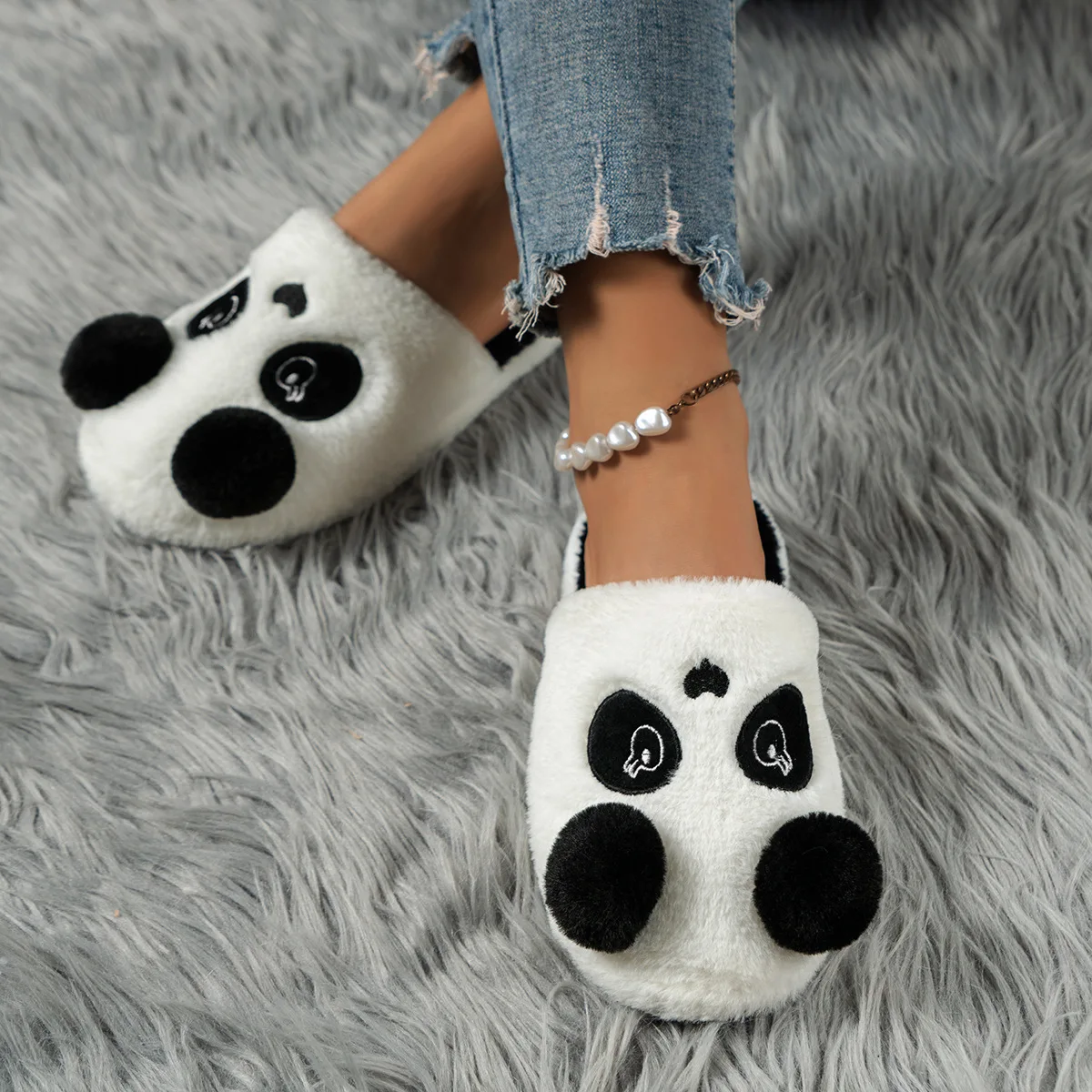 Winter Indoor Panda Women Slippers Ladies Cute Animals Plush Warm Furry Shoes Couple Home Bedroom Fuzzy Slipers Bear Men Sliders