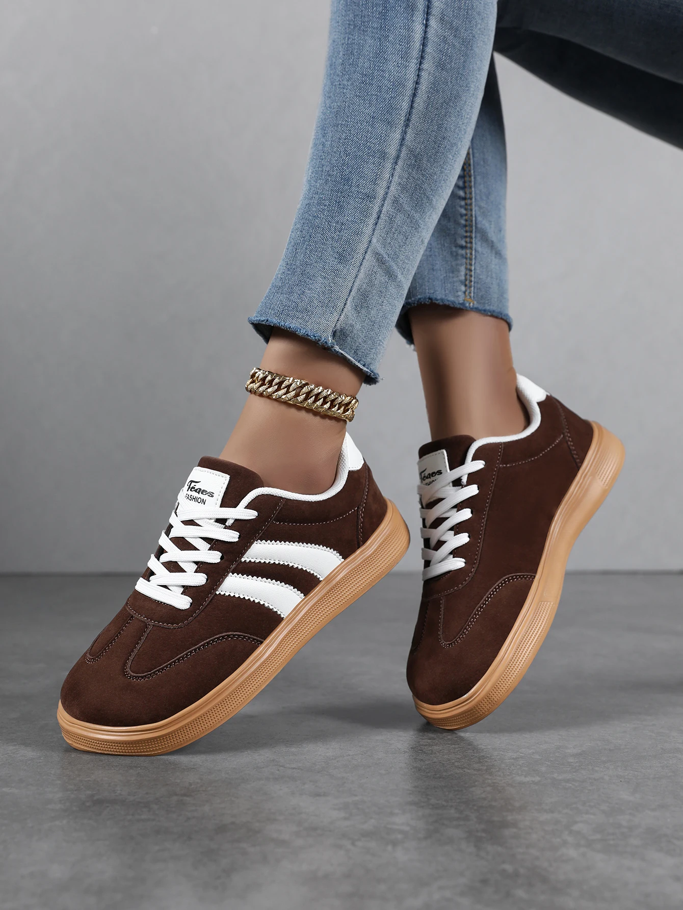 Wide Toe Women Shoes Casual Versatile Soft Sole Wide Last Shoes Walking Sneakers Comfortable Barefoot Breathable Mesh Shoes