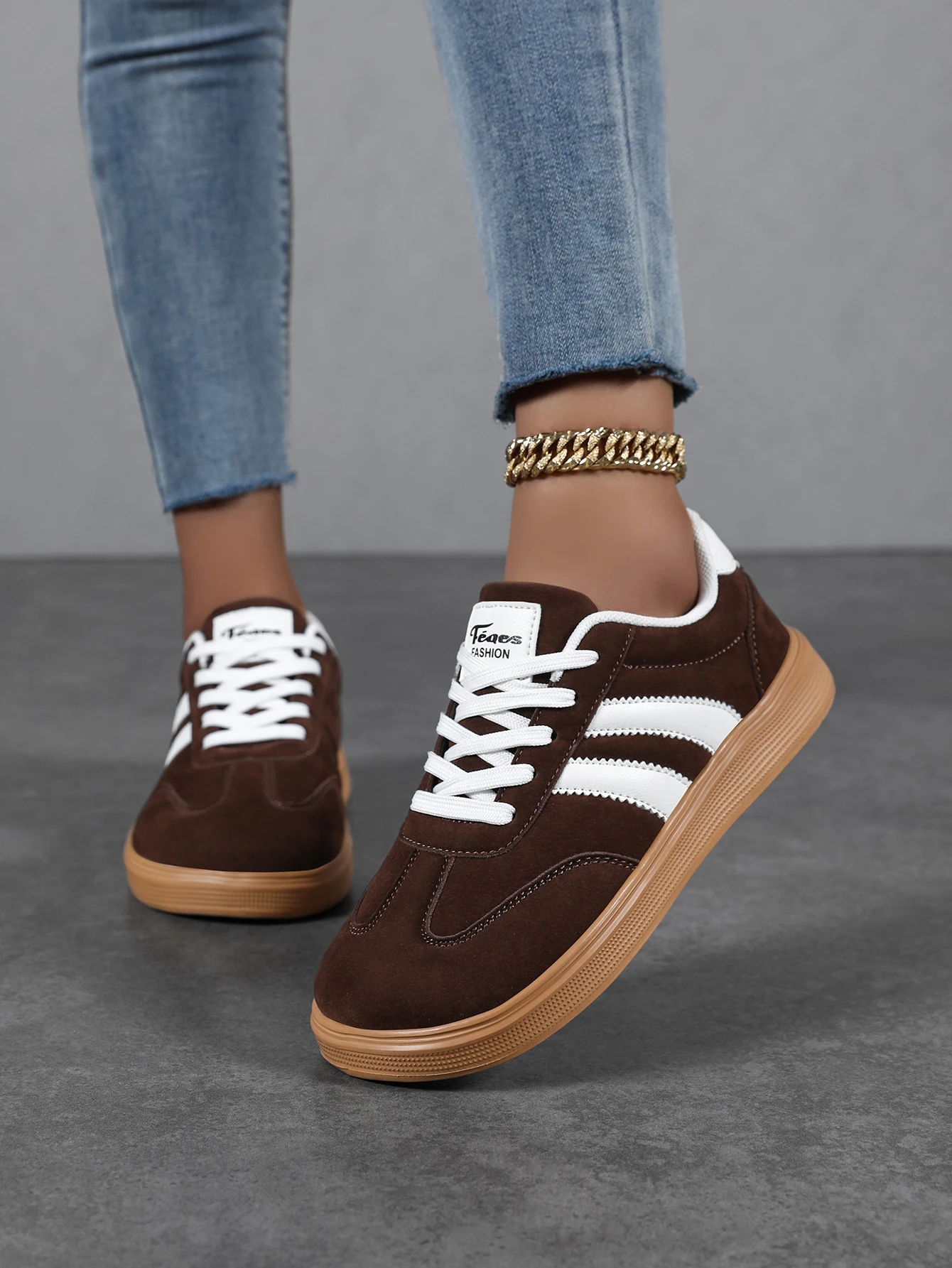 Wide Toe Women Shoes Casual Versatile Soft Sole Wide Last Shoes Walking Sneakers Comfortable Barefoot Breathable Mesh Shoes