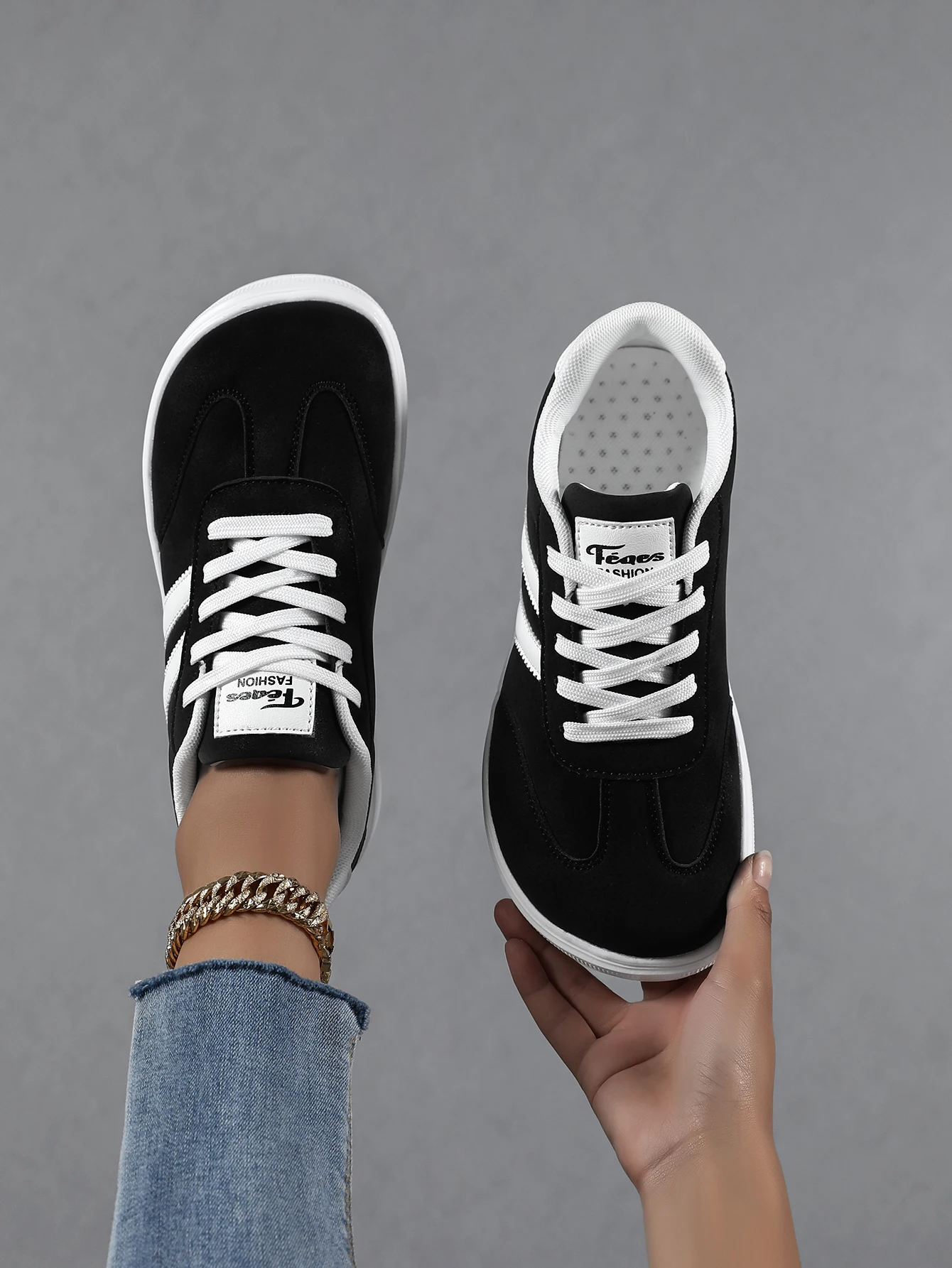 Wide Toe Women Shoes Casual Versatile Soft Sole Wide Last Shoes Walking Sneakers Comfortable Barefoot Breathable Mesh Shoes