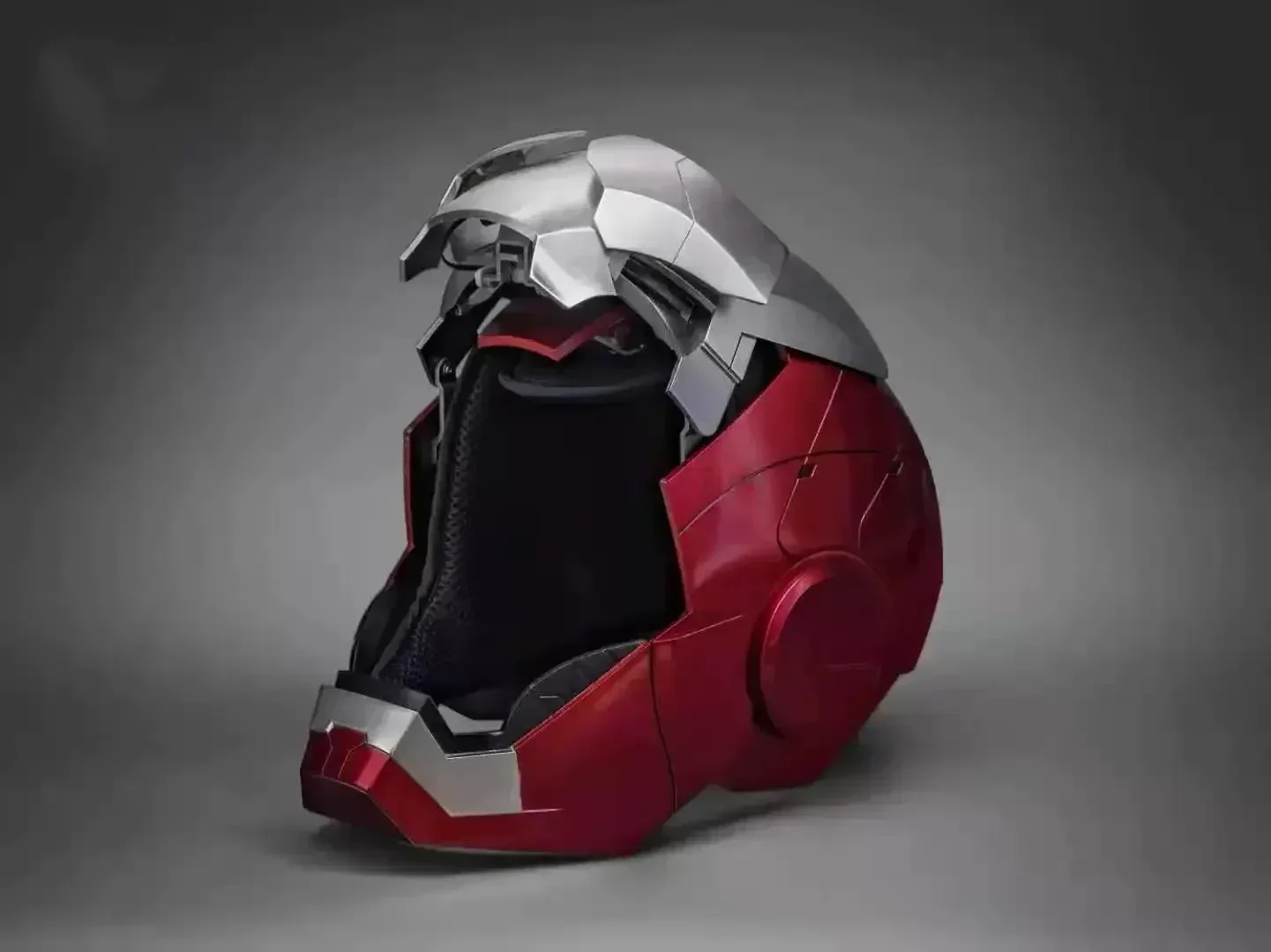 New In Stock Marvel Avengers 1/1 Iron Man Mk5 Helmet Wearable Automatic Voice-Activated Electric Open And Close Series Toy Gift