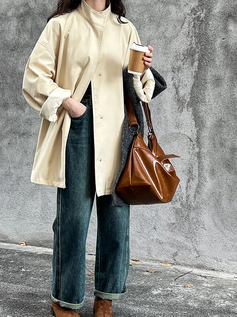 LANMREM Temperament Short Trench For Women Lapel Single Breasted Solid Color Pockets Design Coat 2026 Spring Autumn New 2Z2225