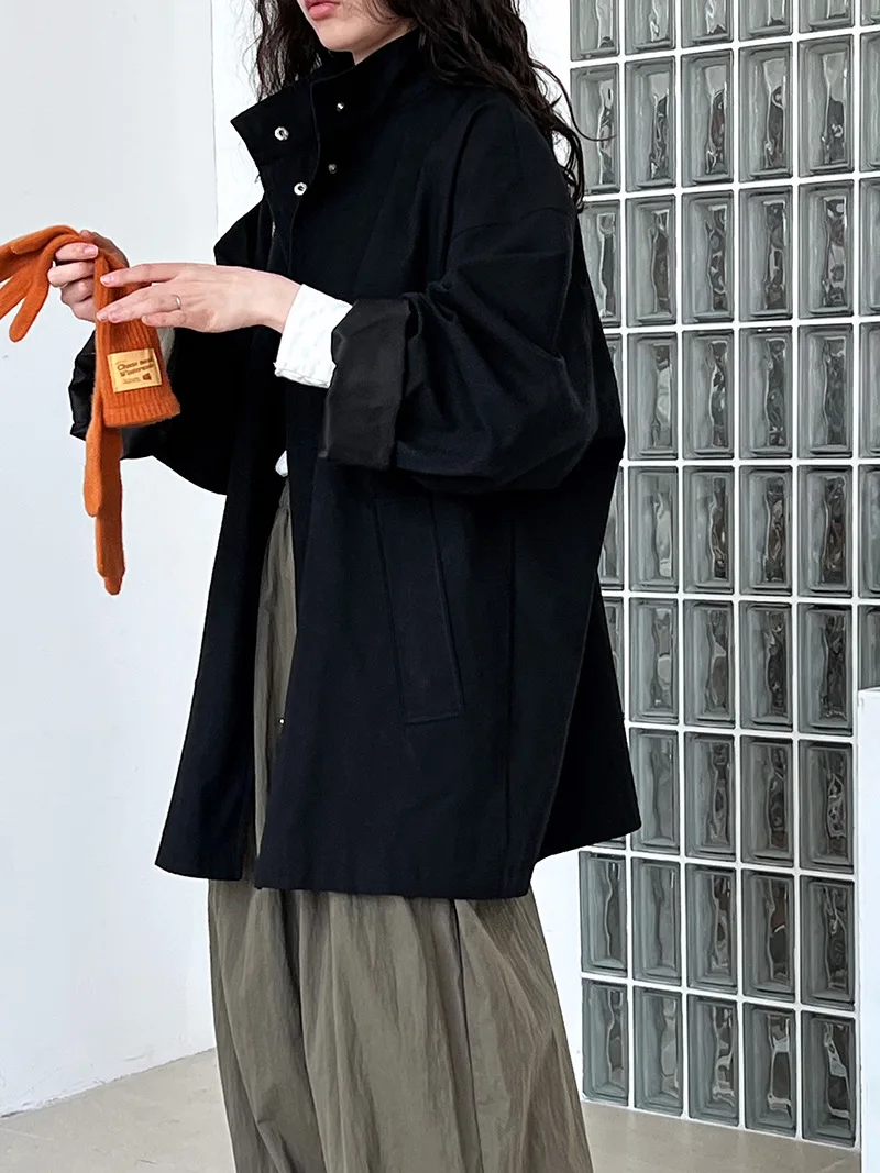 LANMREM Temperament Short Trench For Women Lapel Single Breasted Solid Color Pockets Design Coat 2026 Spring Autumn New 2Z2225