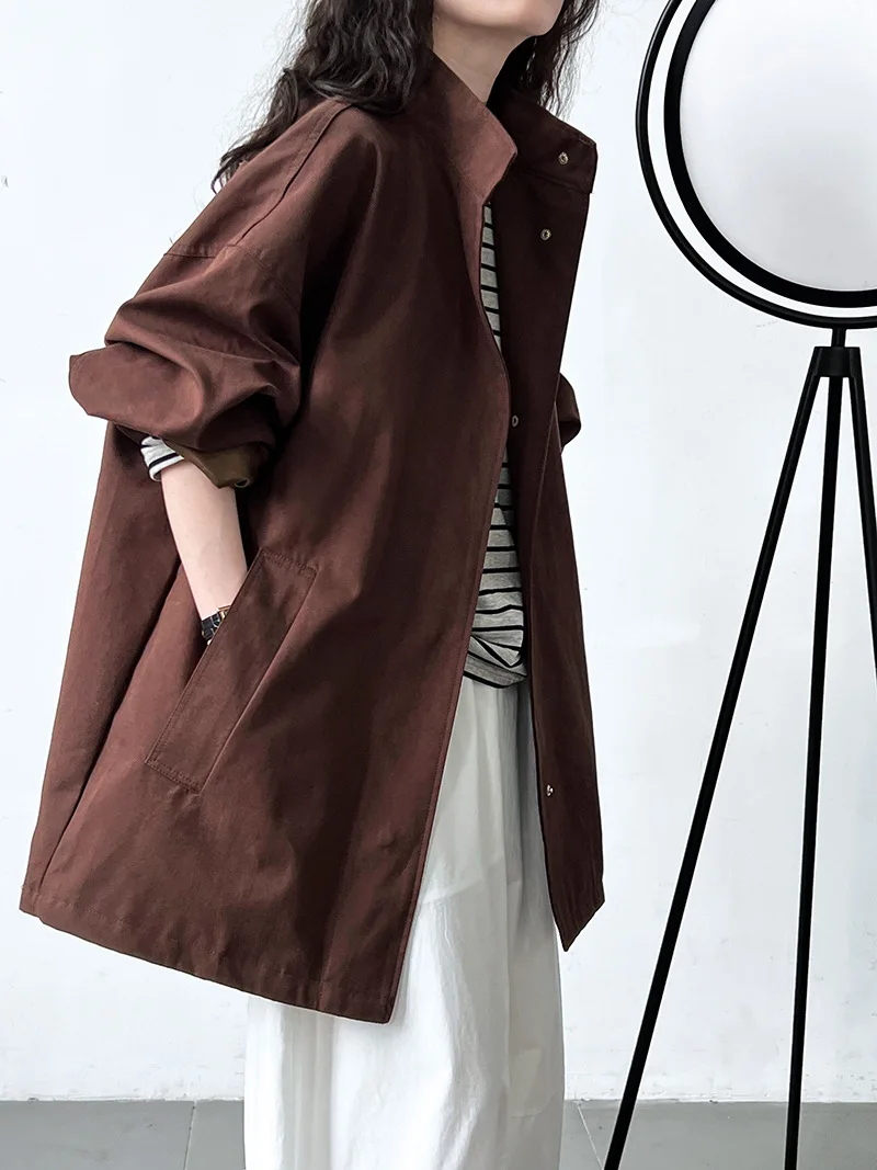 LANMREM Temperament Short Trench For Women Lapel Single Breasted Solid Color Pockets Design Coat 2026 Spring Autumn New 2Z2225