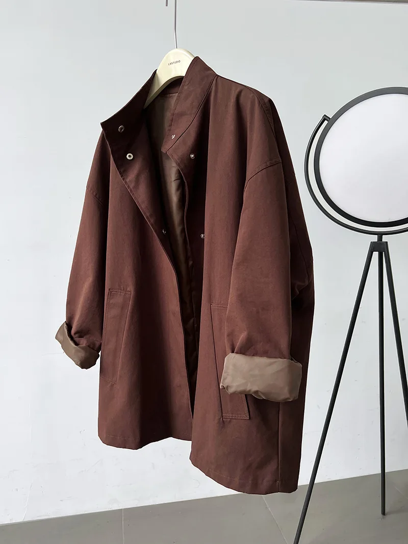 LANMREM Temperament Short Trench For Women Lapel Single Breasted Solid Color Pockets Design Coat 2026 Spring Autumn New 2Z2225
