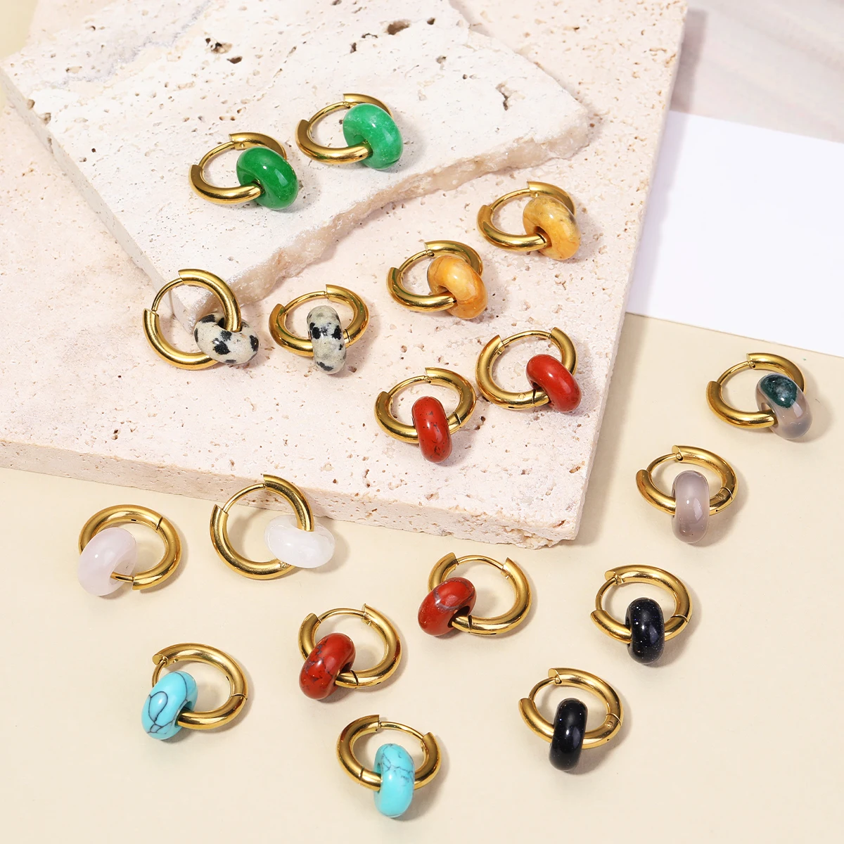 Classic Fashion Natural Stone Round Bead Hoop Earrings Woman Turquoises 3.0mm Thick Stainless Steel Ear Buckle Earrings Jewelry
