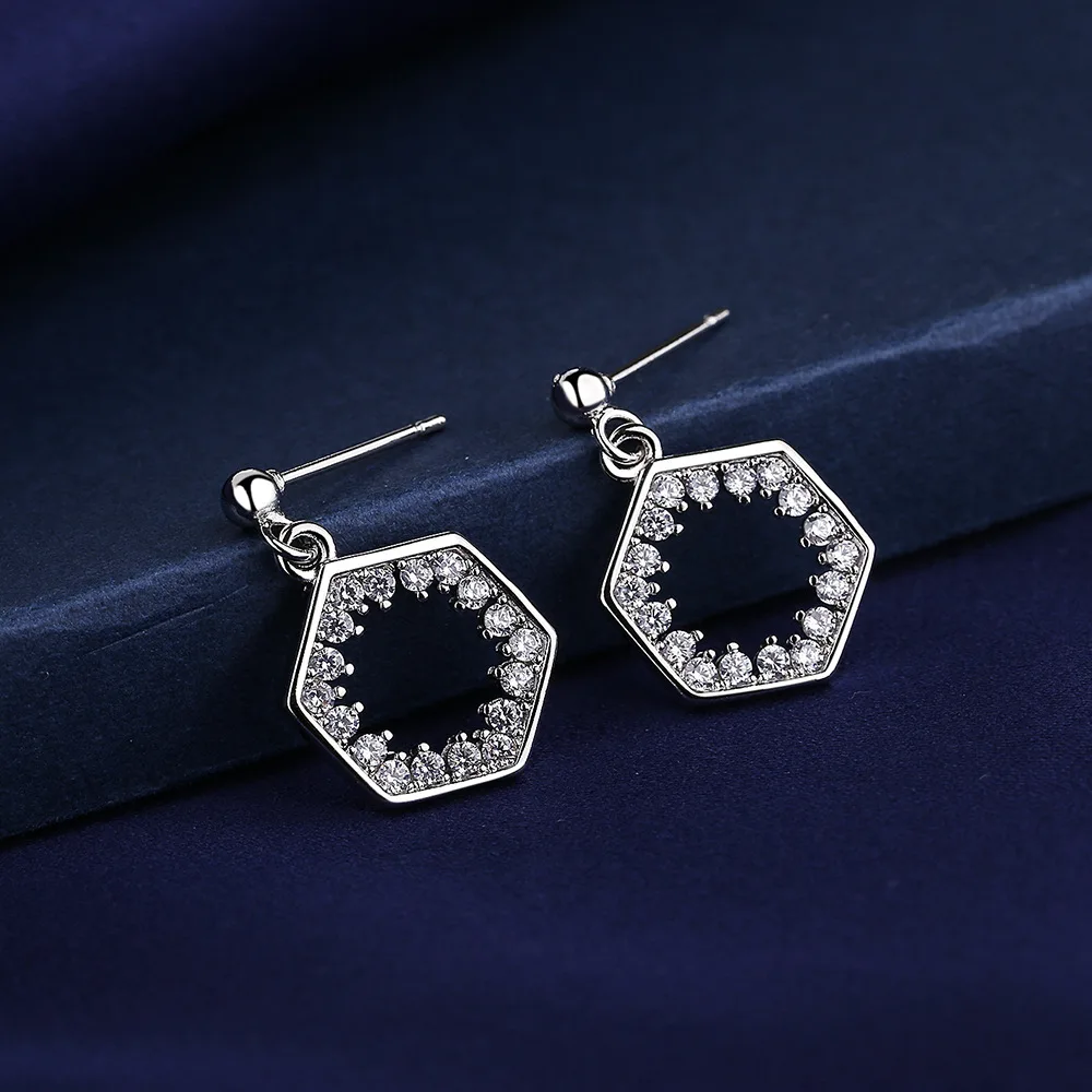 High-quality 925 Sterling Silver Crystal Fashion Circle Hoop Earrings for Woman Wedding Party Gift Street Versatile Jewelry