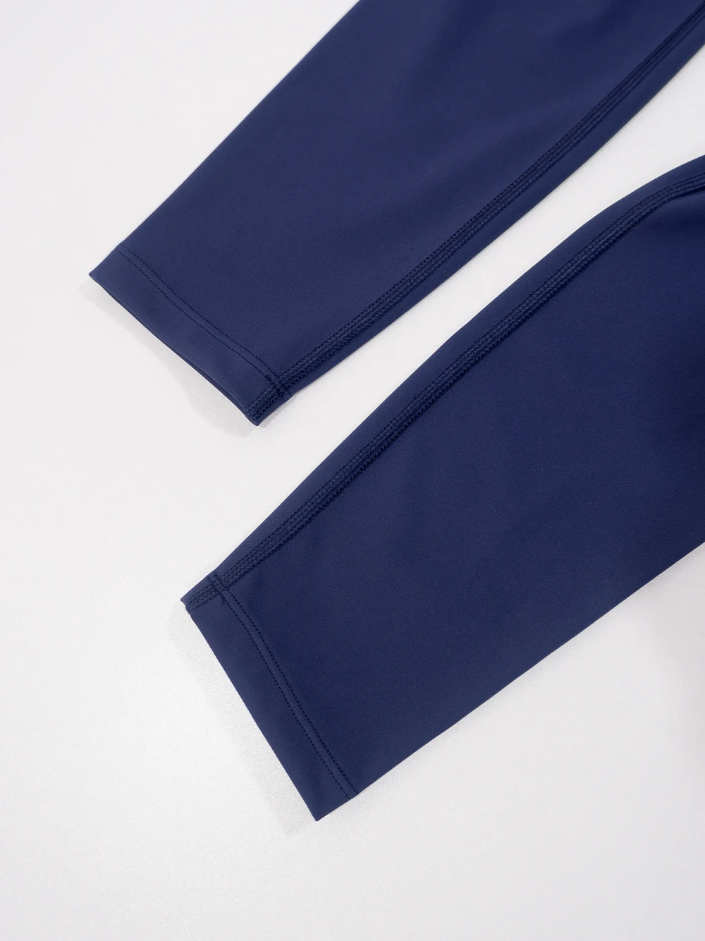 Gold Zipper Jacket and yoga Pants Set, Sportswear, Quick-Dry and Breathable, Slimming and lightweight, Tight-Fitting