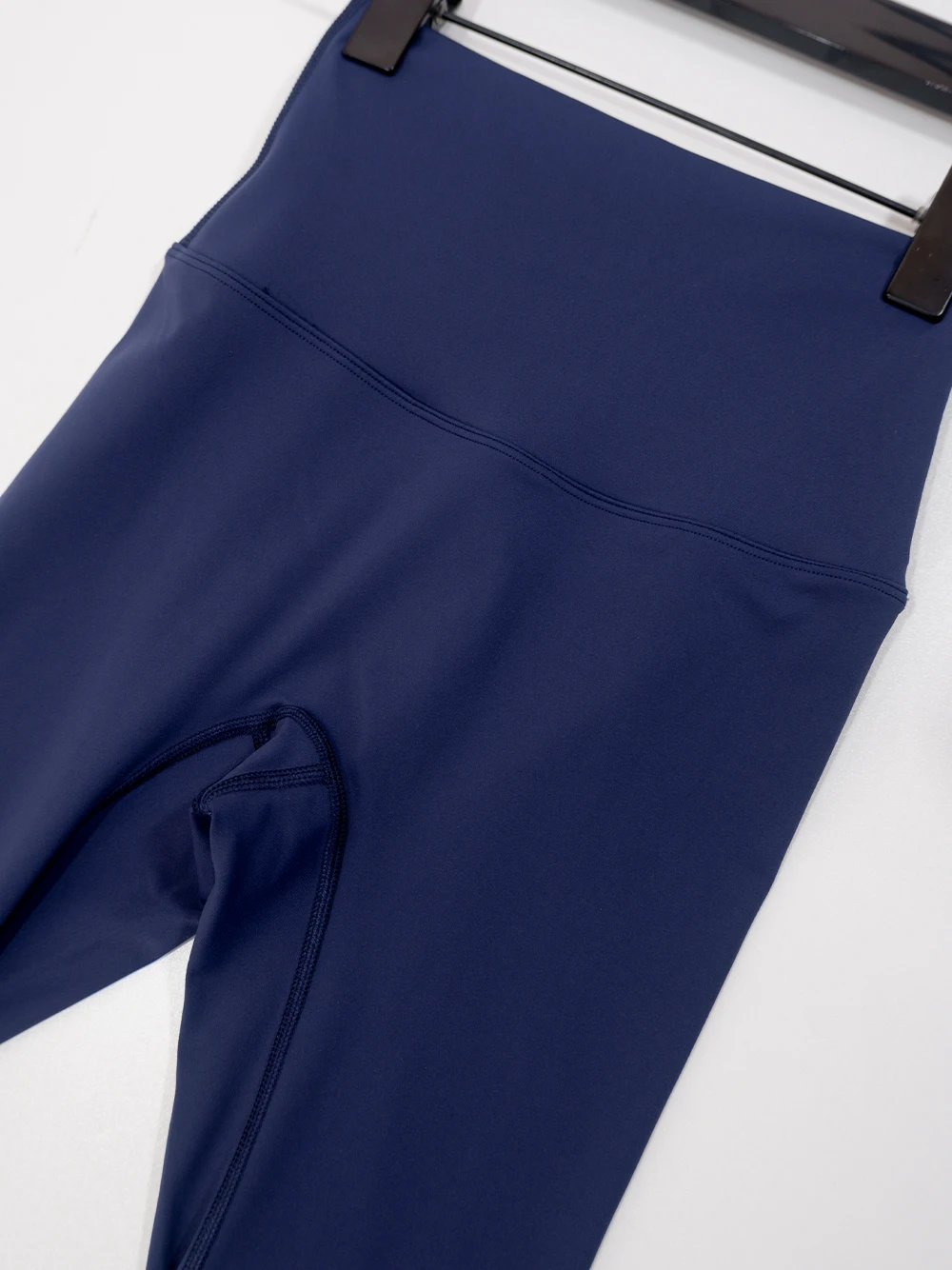 Gold Zipper Jacket and yoga Pants Set, Sportswear, Quick-Dry and Breathable, Slimming and lightweight, Tight-Fitting