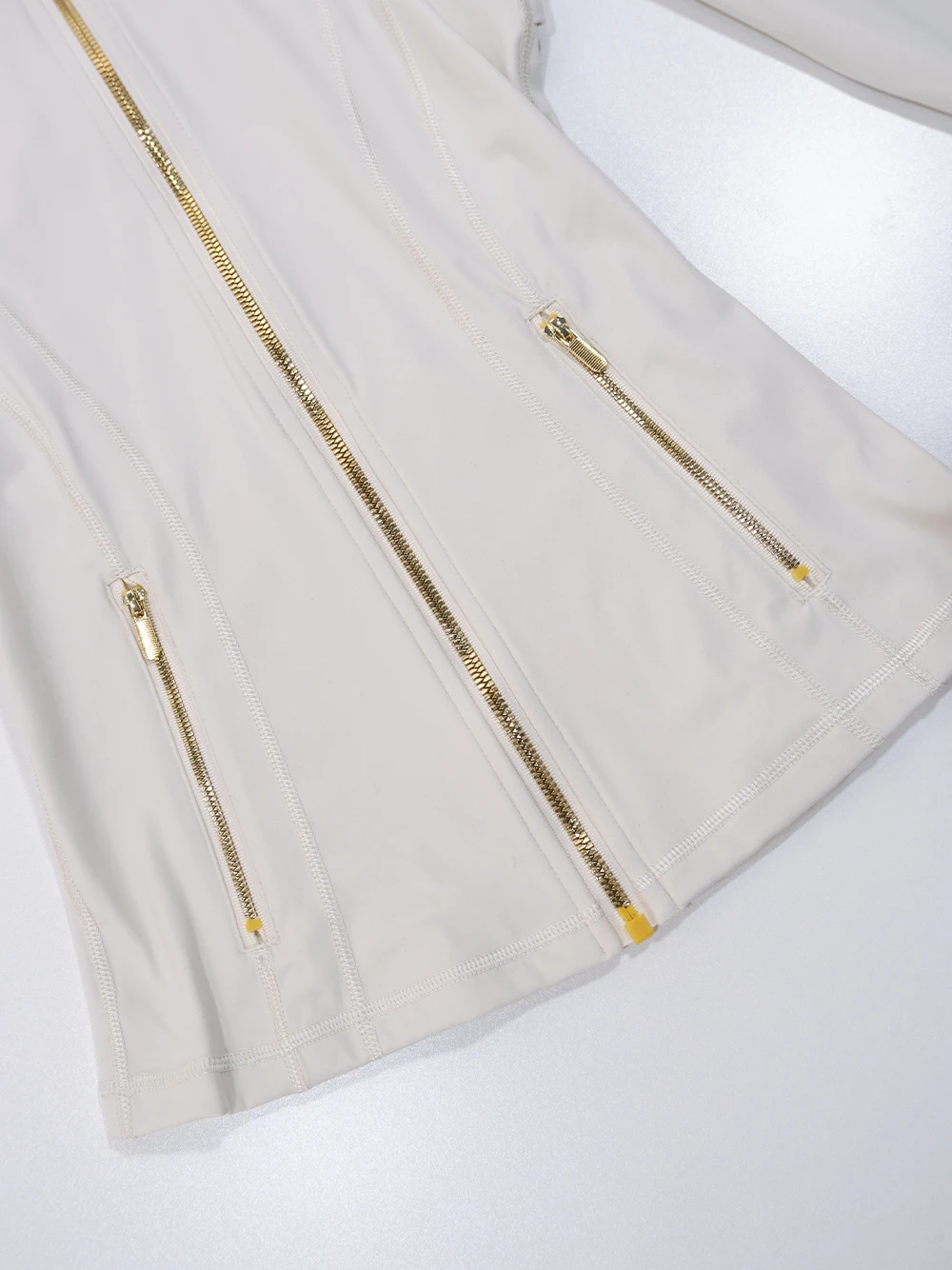 Gold Zipper Jacket and yoga Pants Set, Sportswear, Quick-Dry and Breathable, Slimming and lightweight, Tight-Fitting