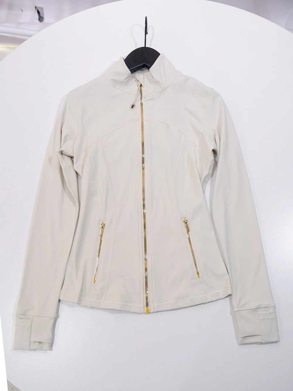 Gold Zipper Jacket and yoga Pants Set, Sportswear, Quick-Dry and Breathable, Slimming and lightweight, Tight-Fitting
