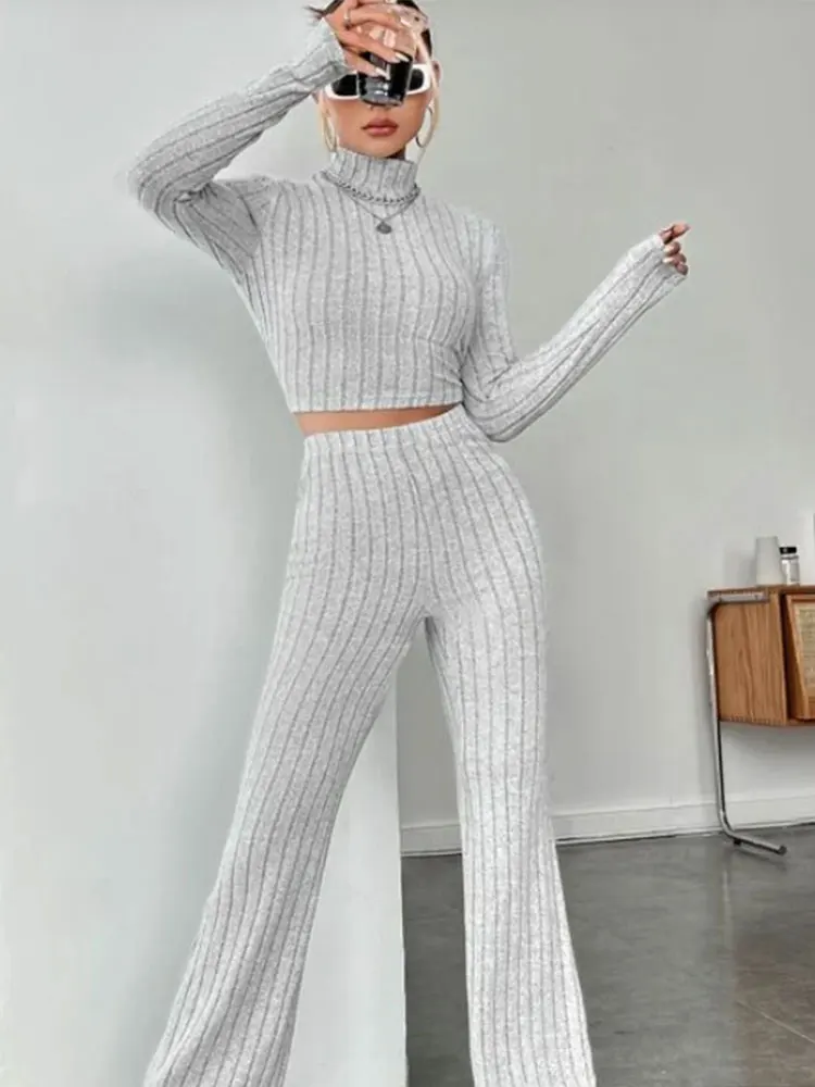 Stand Collar Navel T-shirt and Trumpet pants